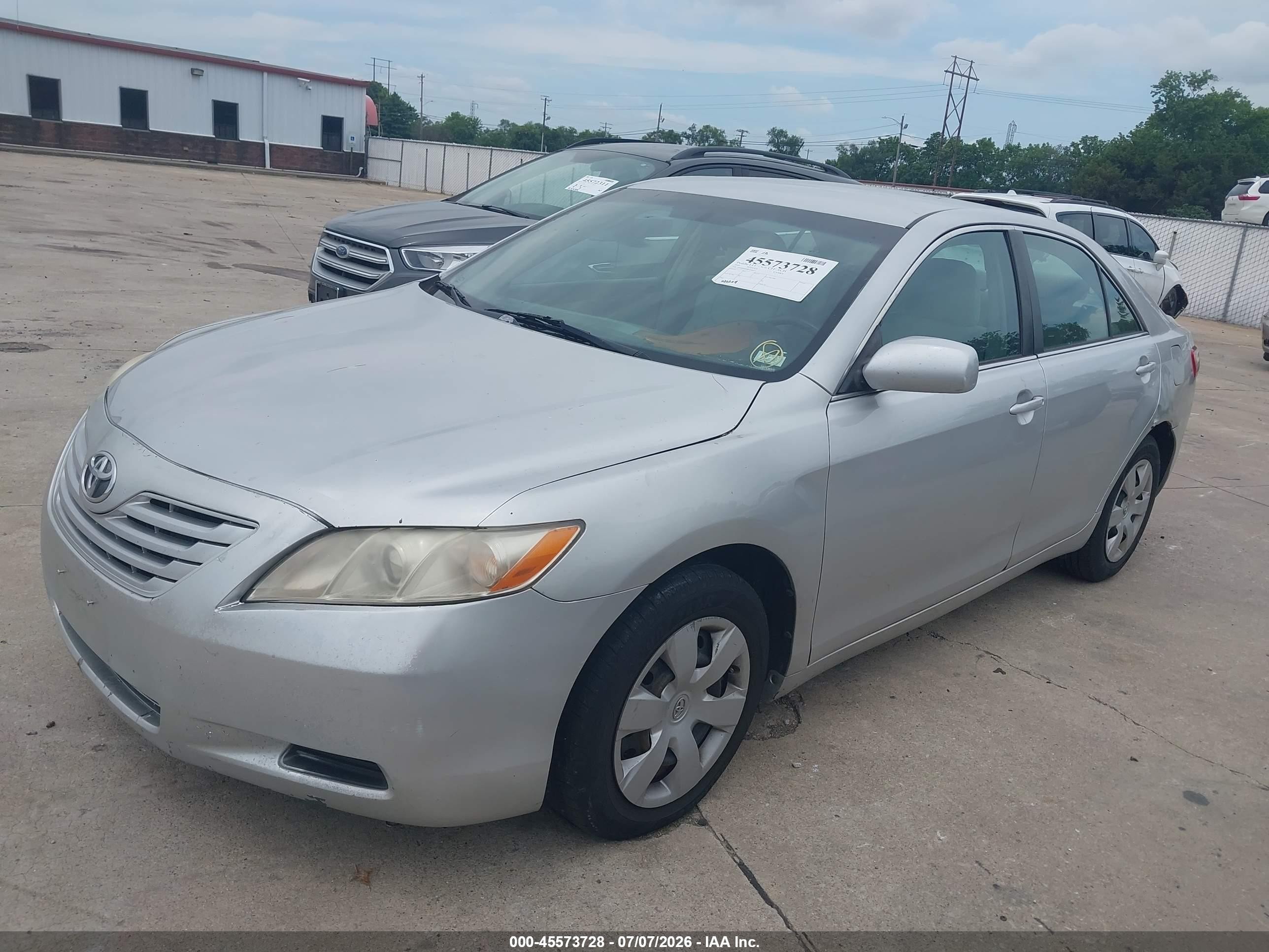 2009 Toyota Camry Le Silver vin: 4T1BE46K69U830977