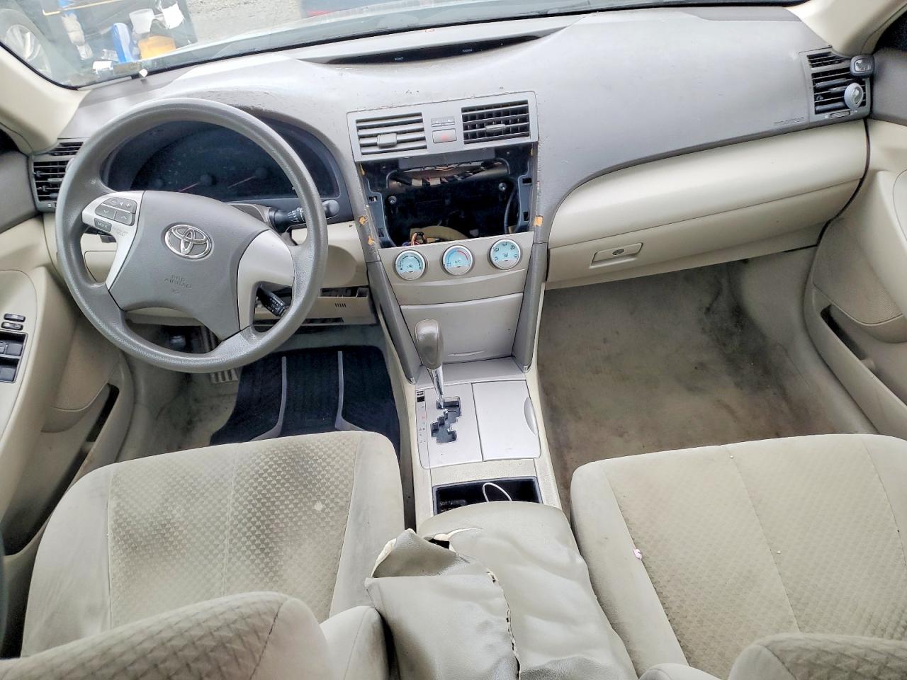 2009 Toyota Camry Le Blue vin: 4T1BE46K69U843695