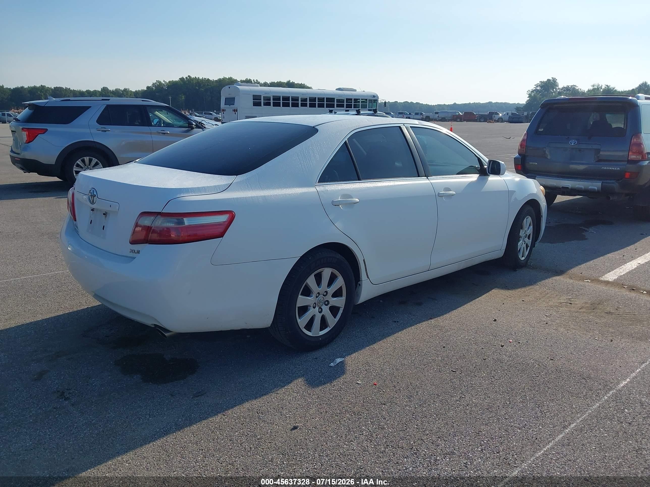 2009 Toyota Camry Xle White vin: 4T1BE46K69U851795