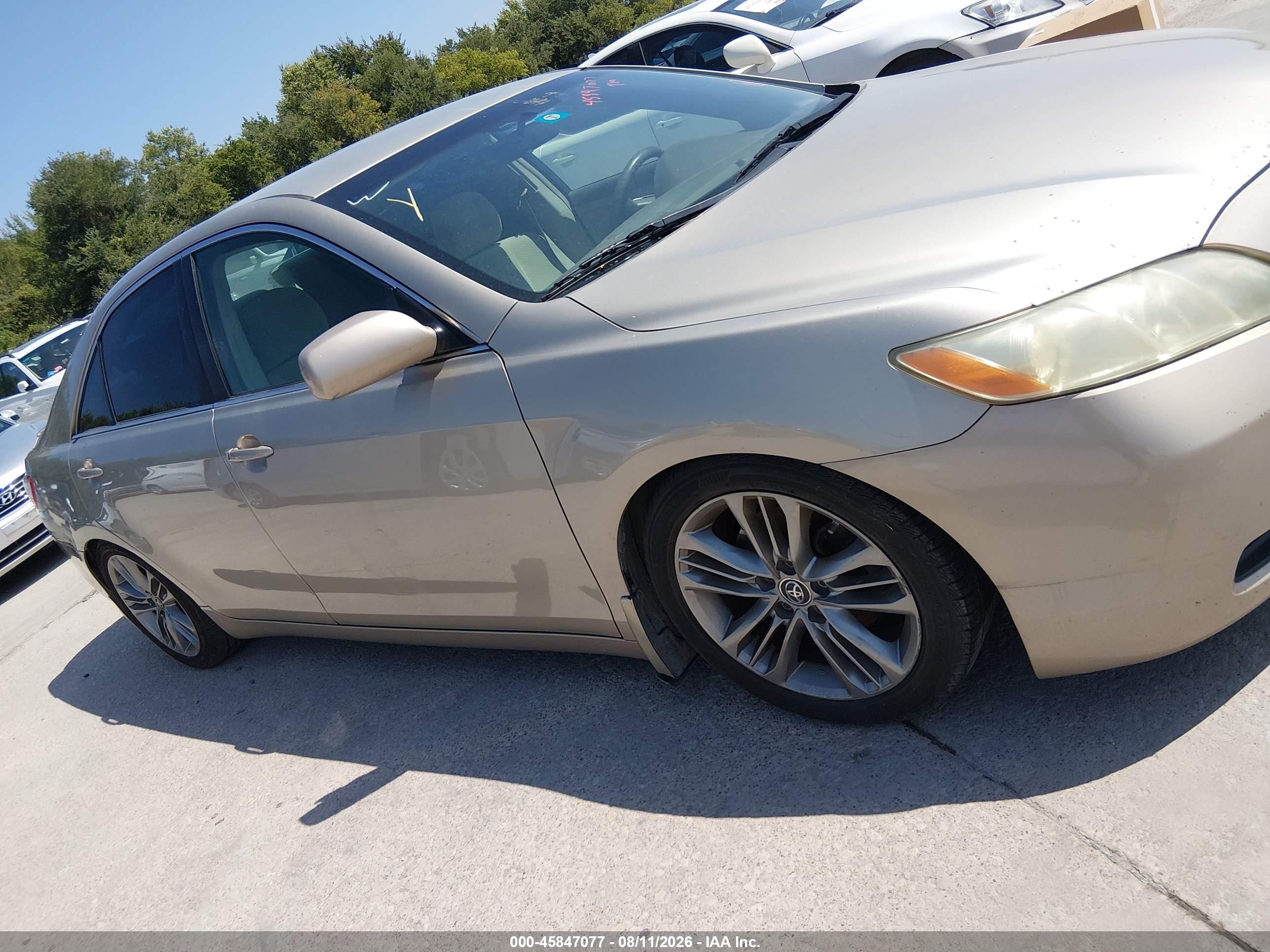 2009 Toyota Camry   Gold vin: 4T1BE46K69U853370