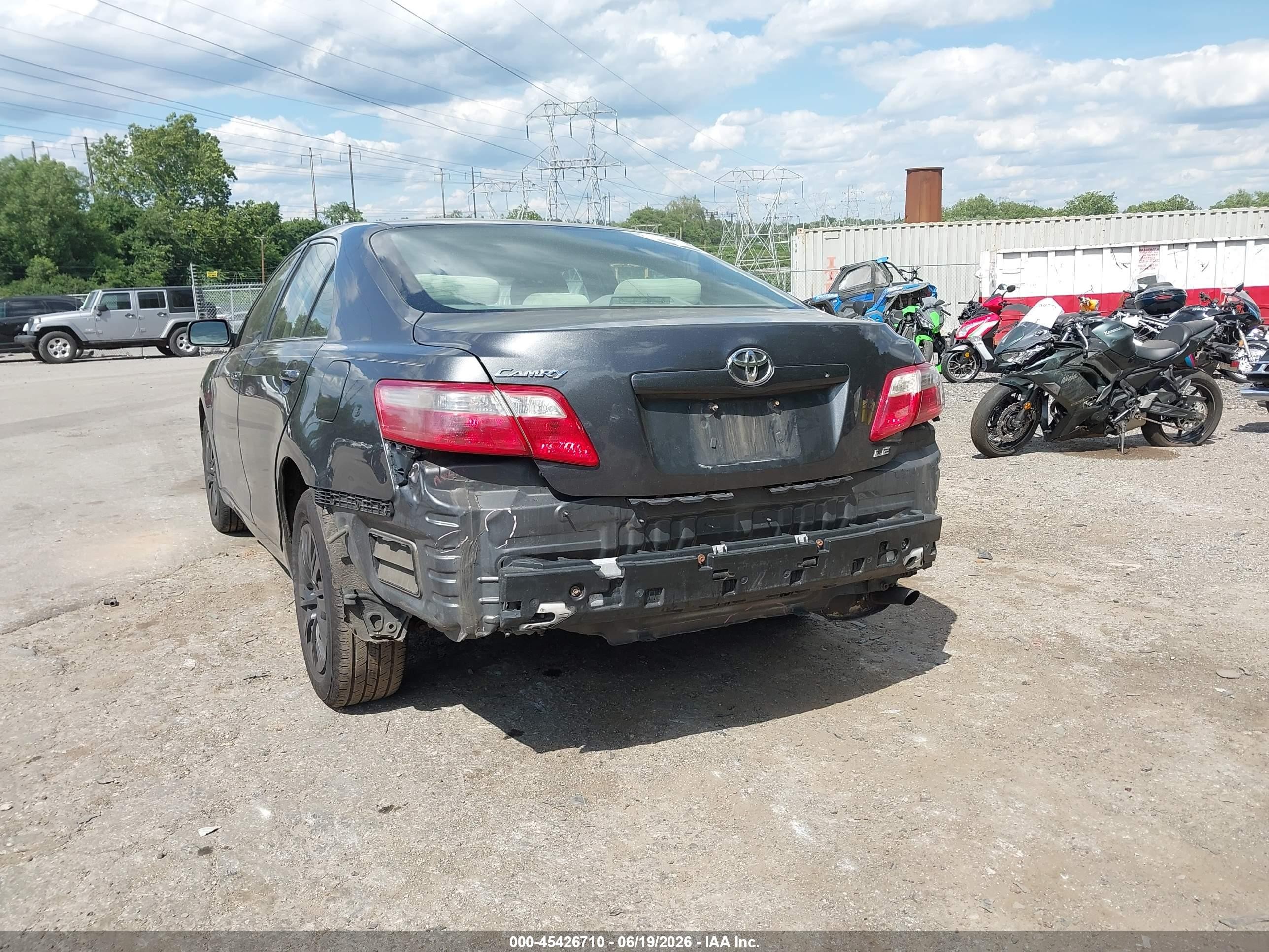 2007 Toyota Camry Le Gray vin: 4T1BE46K77U014003