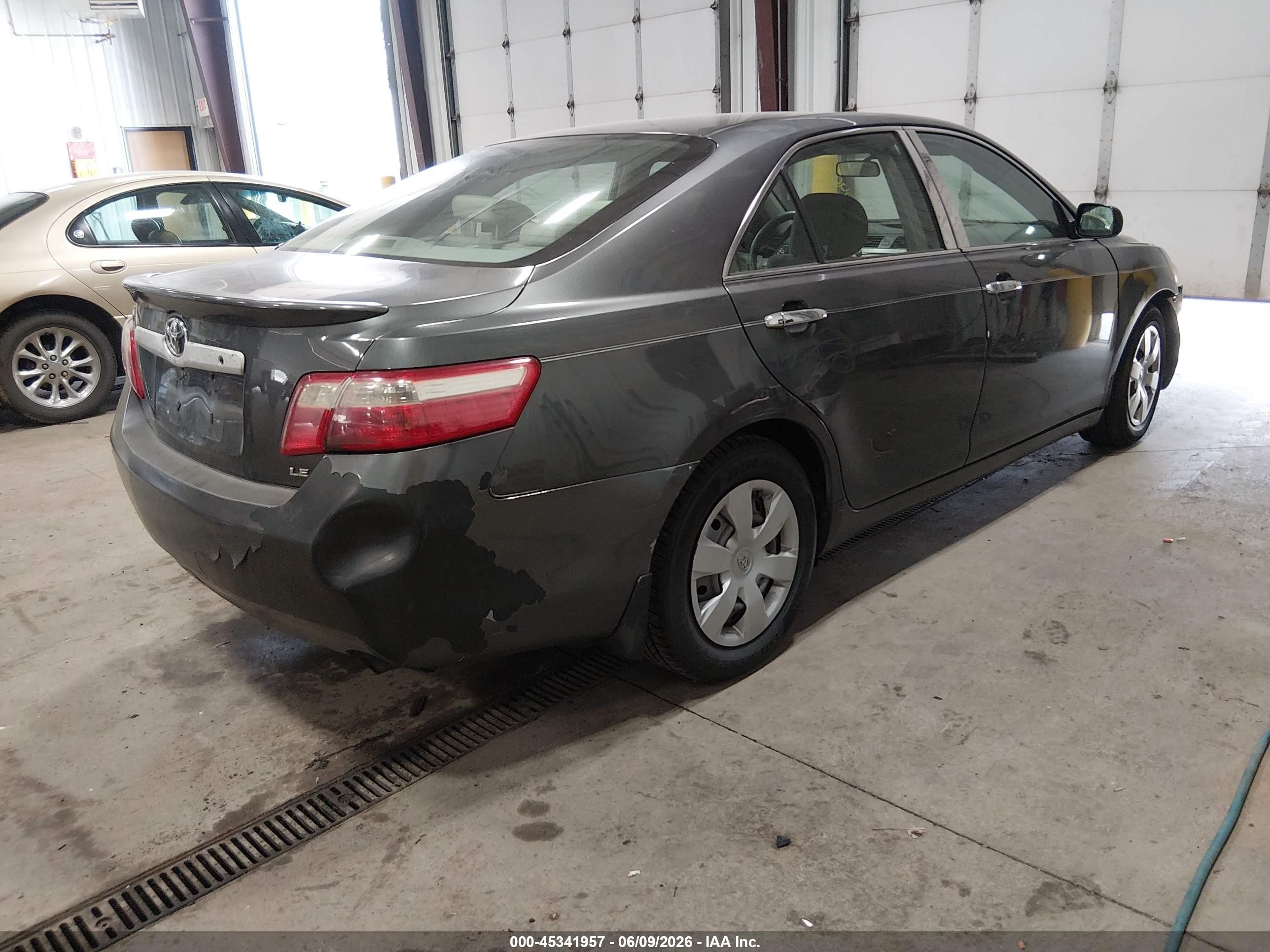 2007 Toyota Camry Le Серый vin: 4T1BE46K77U022263