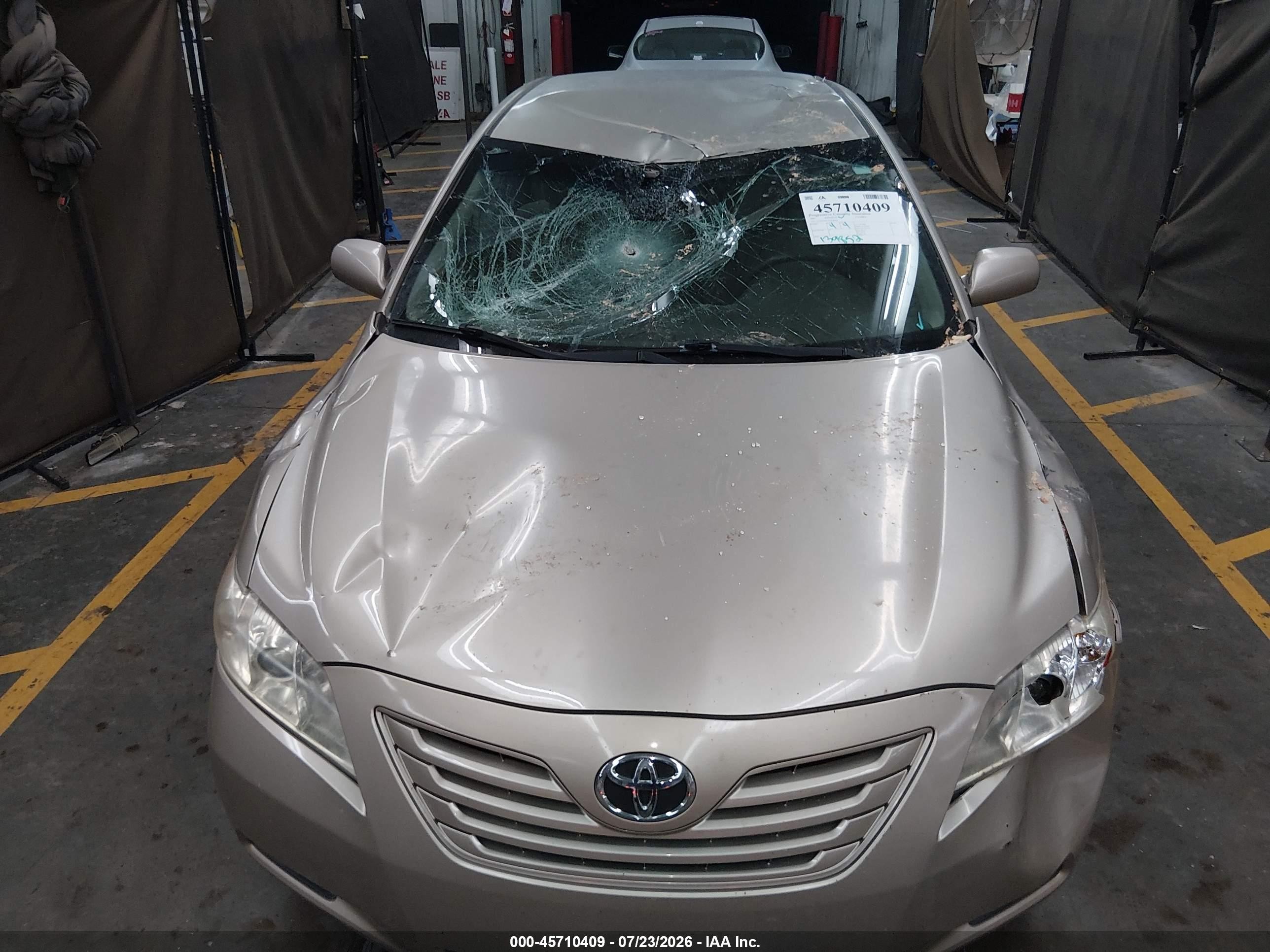 2007 Toyota Camry Le Tan vin: 4T1BE46K77U028404