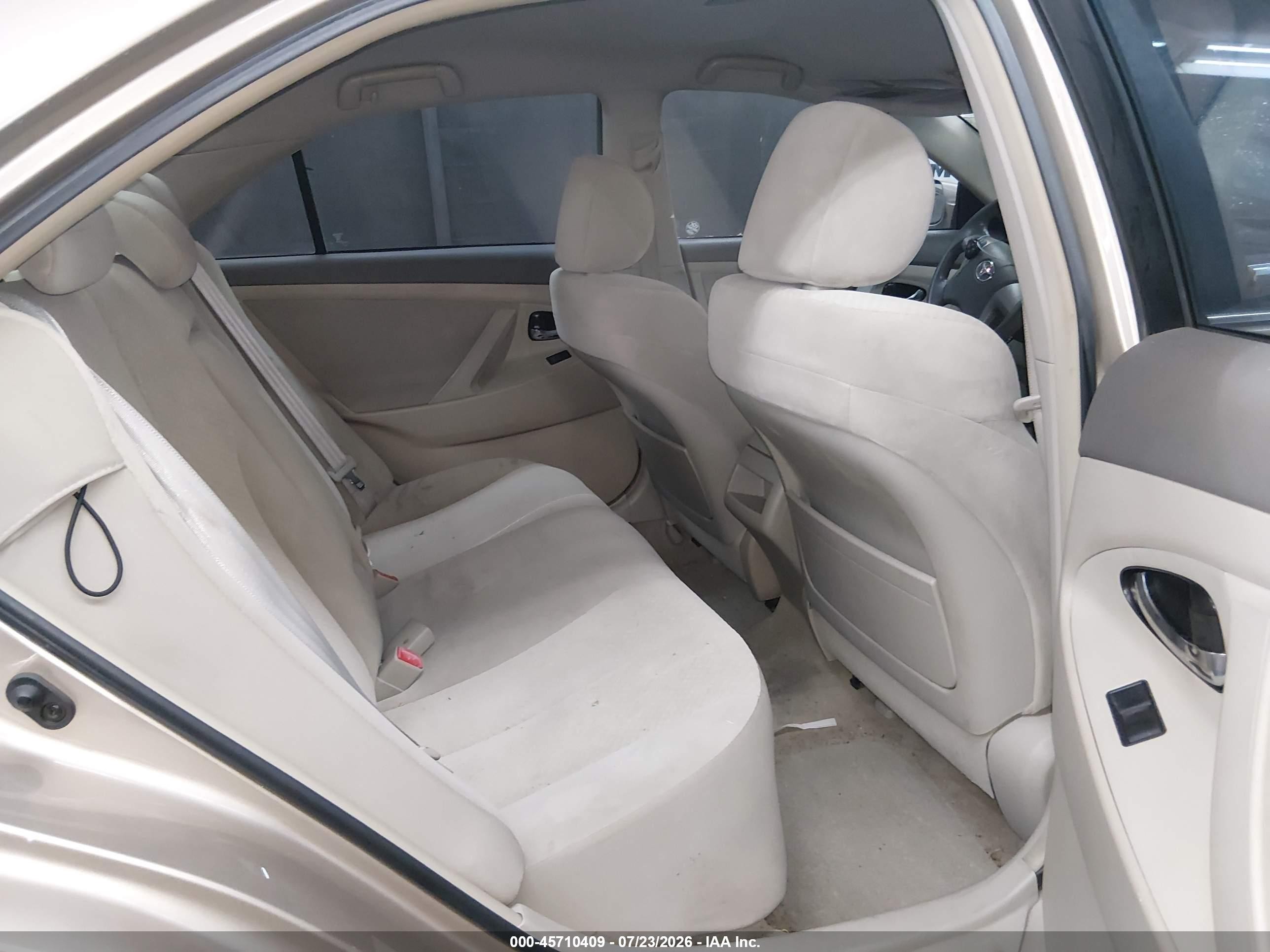 2007 Toyota Camry Le Tan vin: 4T1BE46K77U028404
