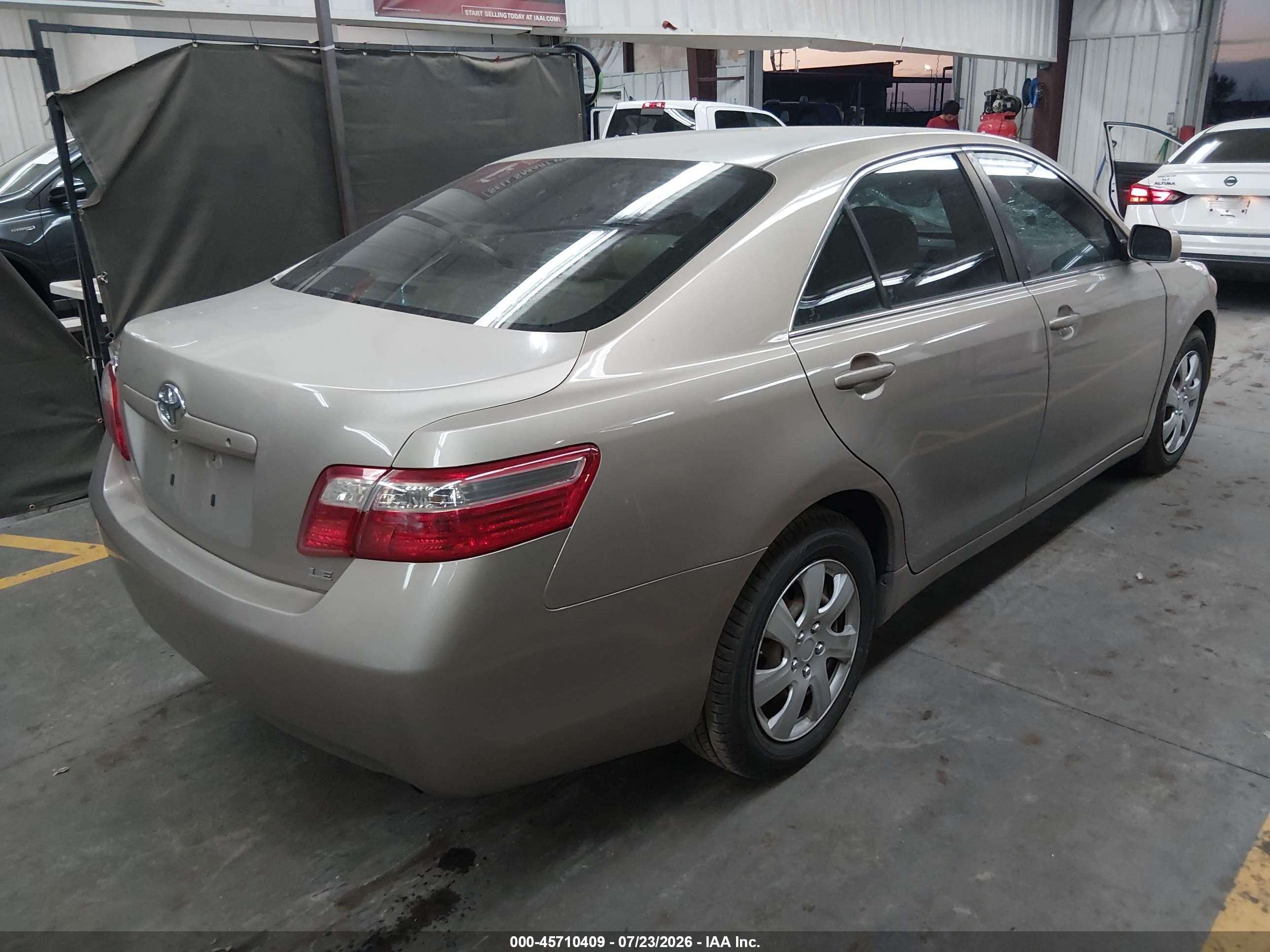 2007 Toyota Camry Le Tan vin: 4T1BE46K77U028404