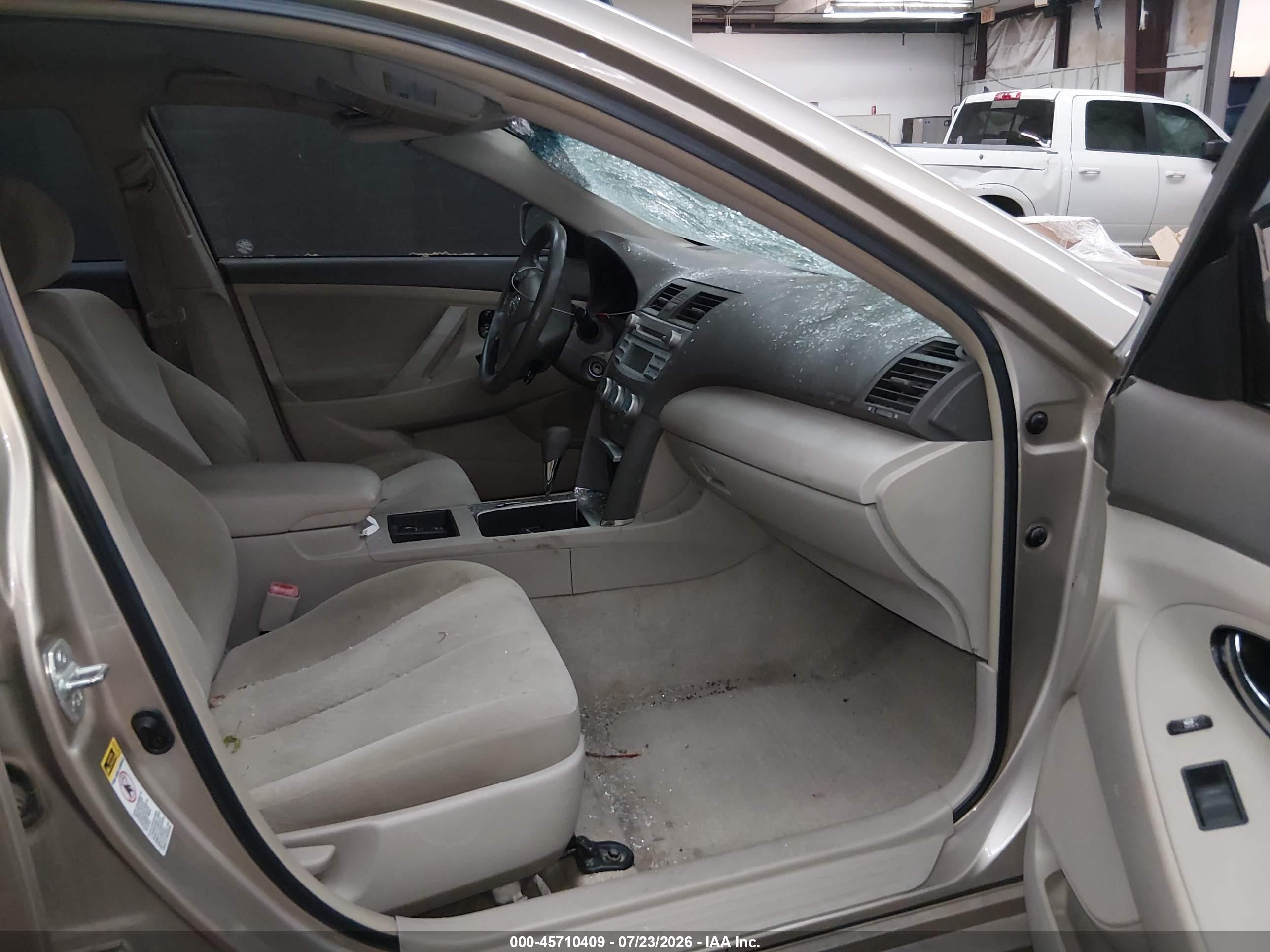 2007 Toyota Camry Le Tan vin: 4T1BE46K77U028404