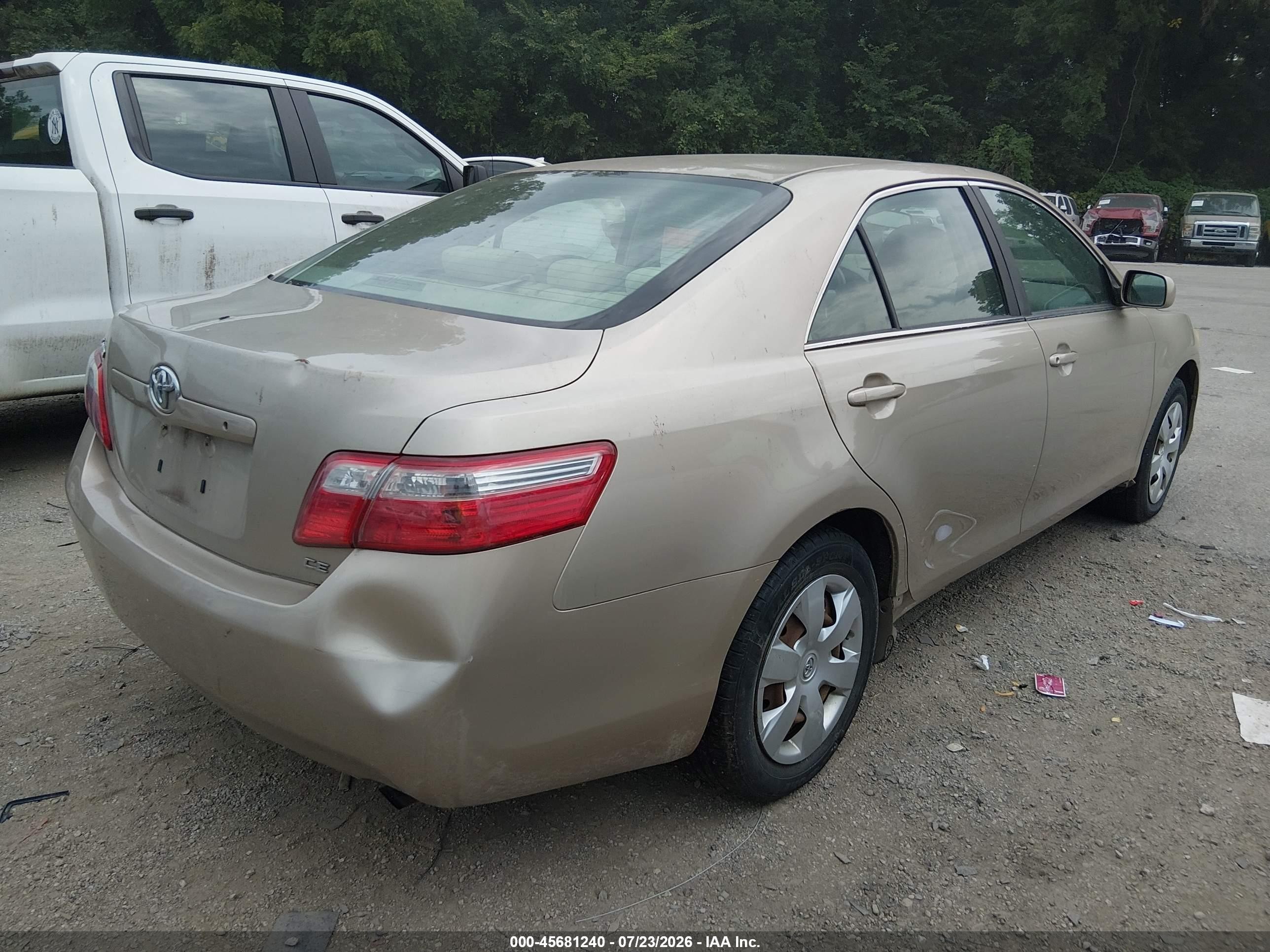 2007 Toyota Camry Ce Gold vin: 4T1BE46K77U045252