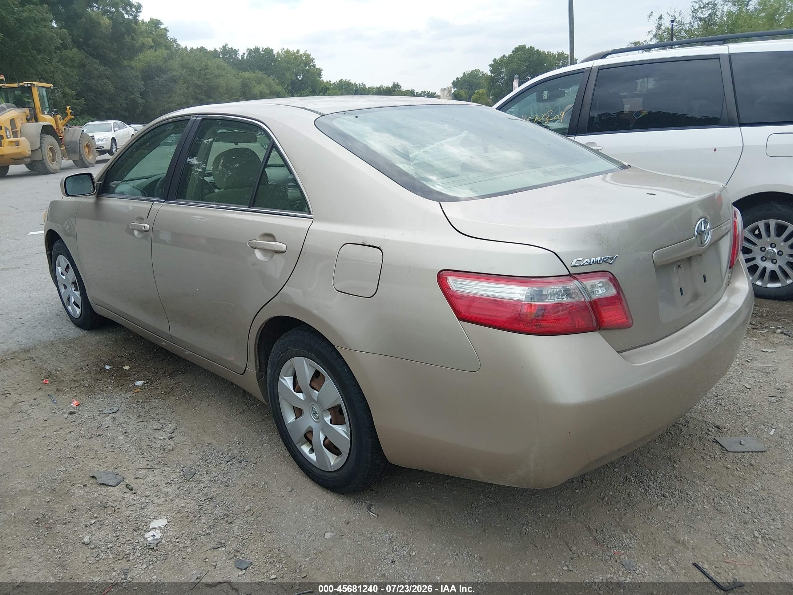2007 Toyota Camry Ce Gold vin: 4T1BE46K77U045252
