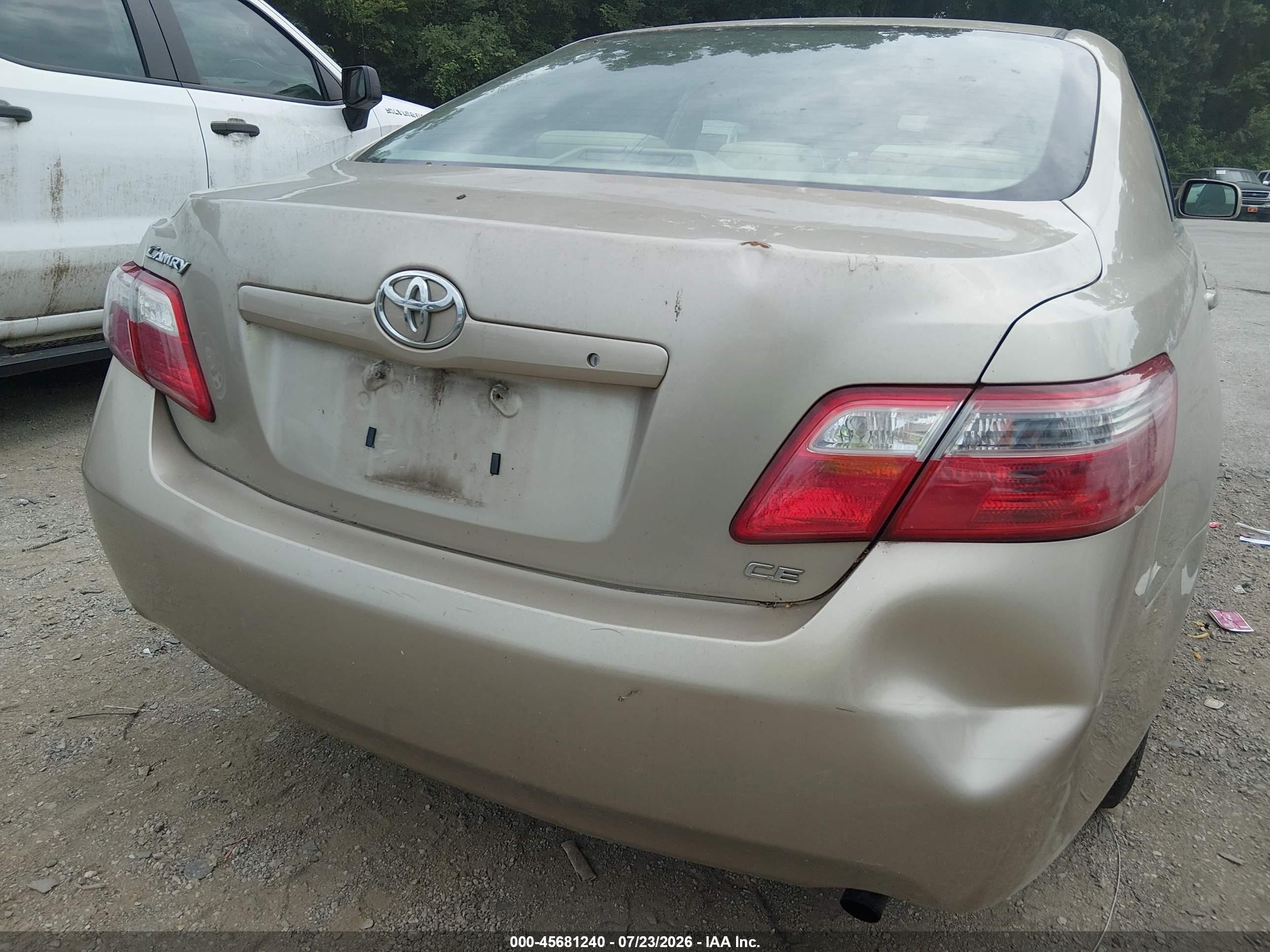 2007 Toyota Camry Ce Gold vin: 4T1BE46K77U045252