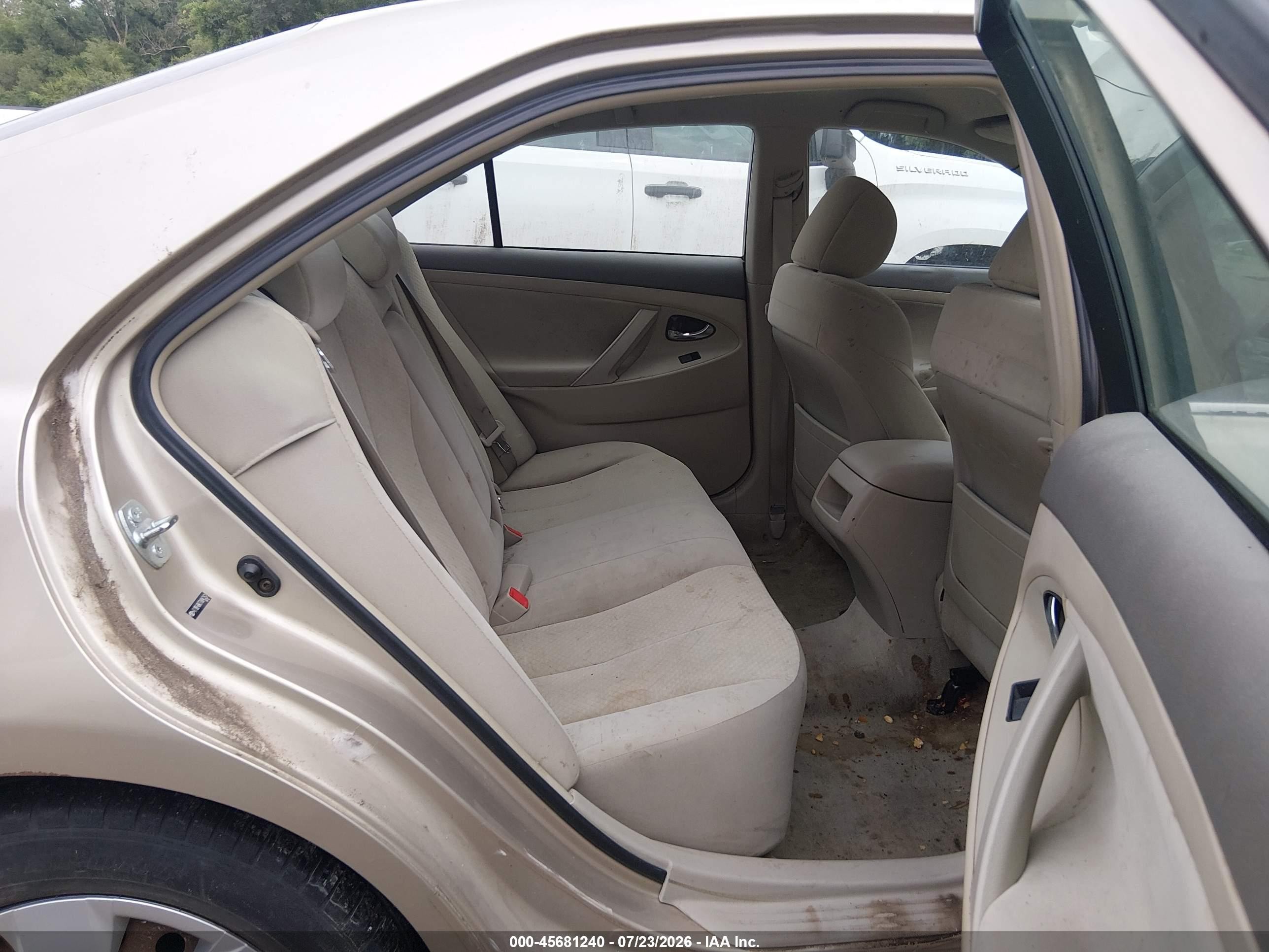 2007 Toyota Camry Ce Gold vin: 4T1BE46K77U045252