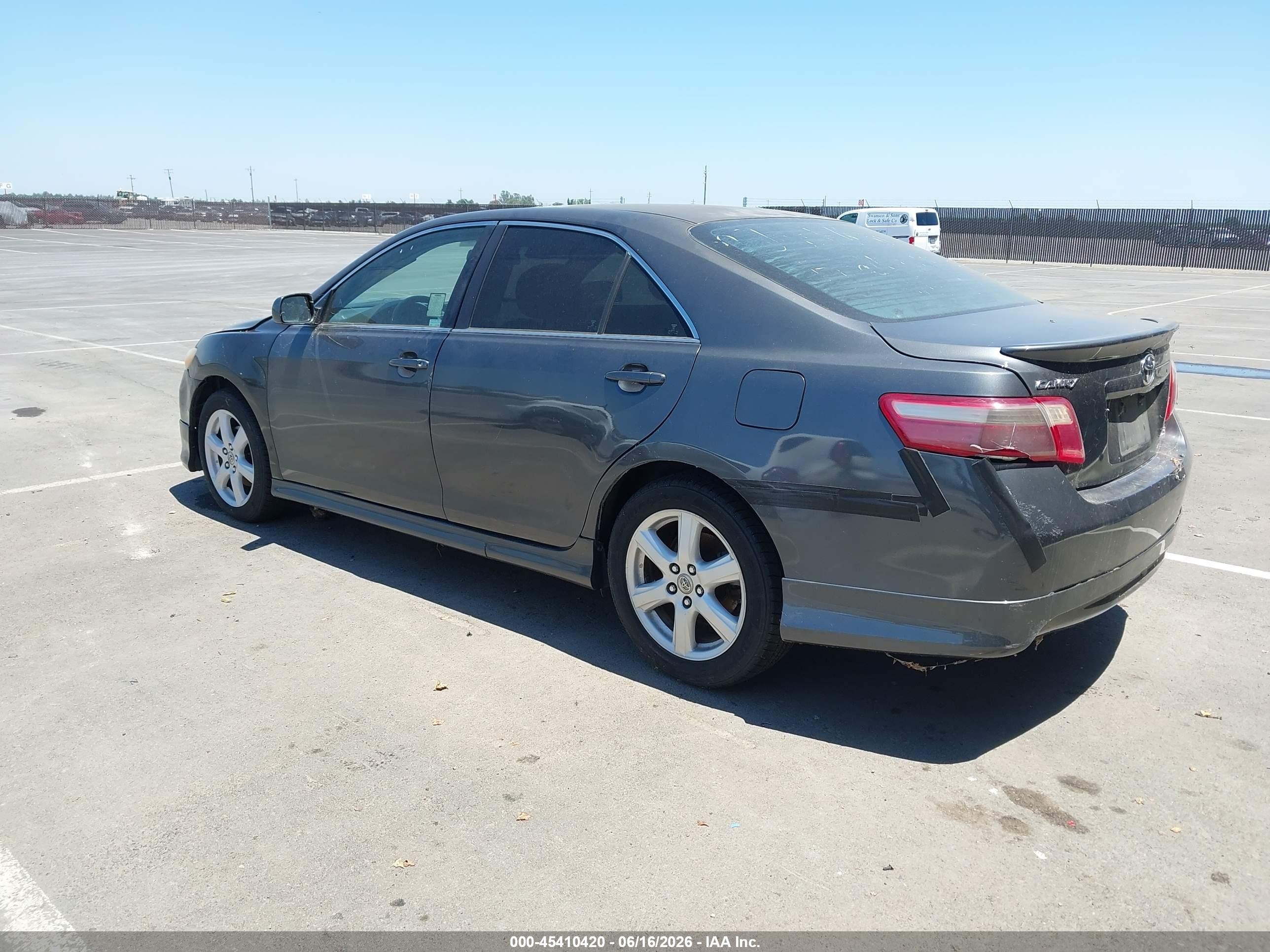 2007 Toyota Camry Se Серый vin: 4T1BE46K77U060155