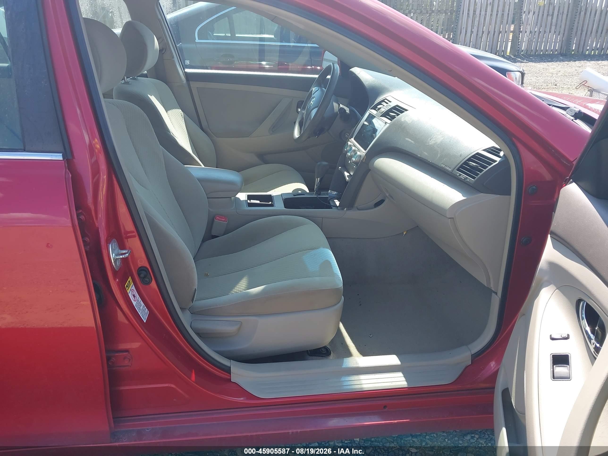2007 Toyota Camry Le Red vin: 4T1BE46K77U076775