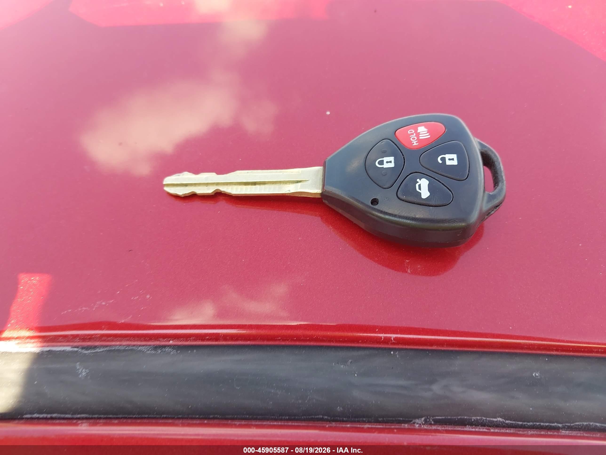 2007 Toyota Camry Le Red vin: 4T1BE46K77U076775