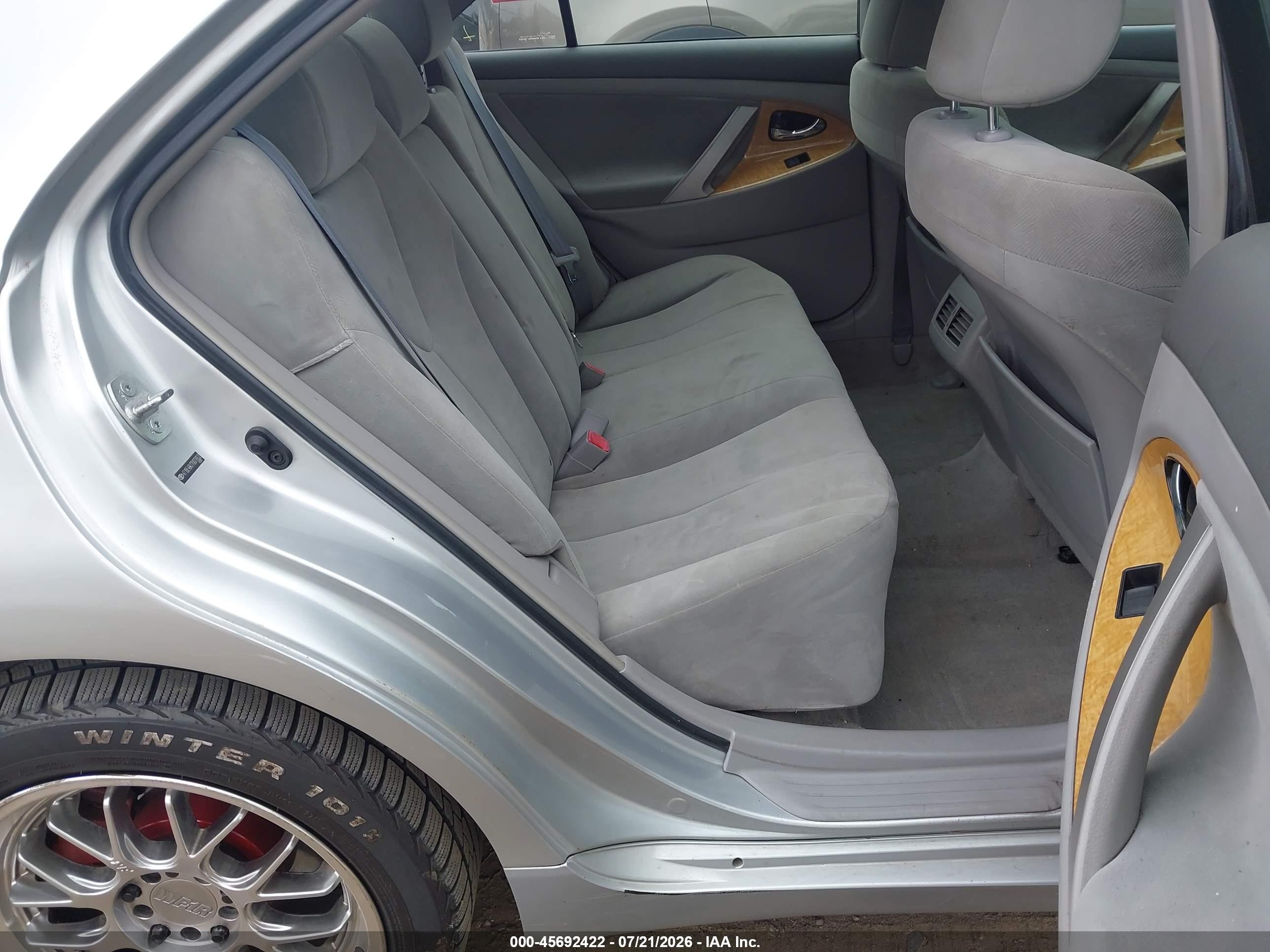 2007 Toyota Camry Xle Silver vin: 4T1BE46K77U077652