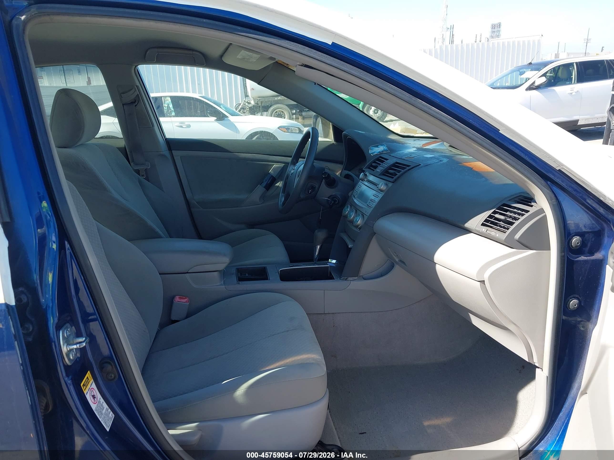 2007 Toyota Camry Le White vin: 4T1BE46K77U101352