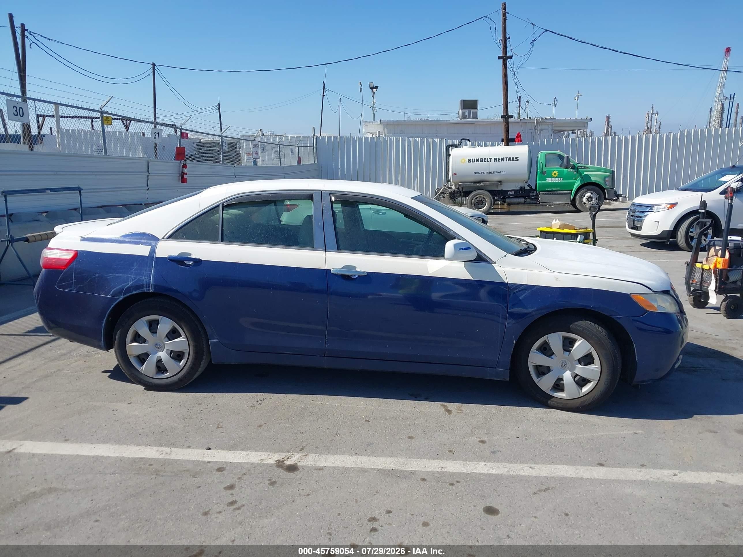 2007 Toyota Camry Le White vin: 4T1BE46K77U101352