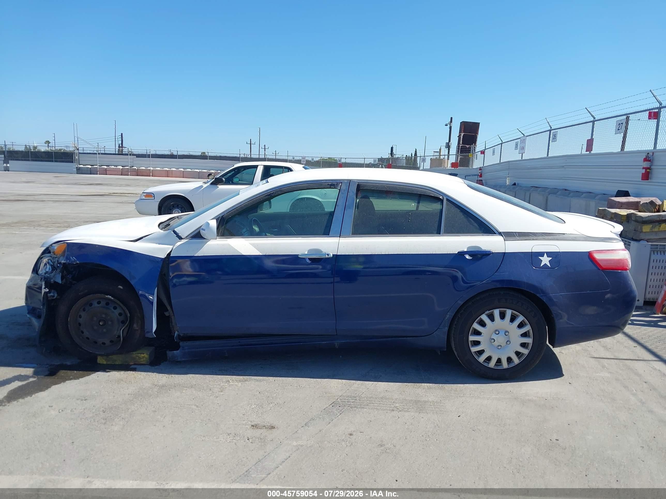 2007 Toyota Camry Le White vin: 4T1BE46K77U101352