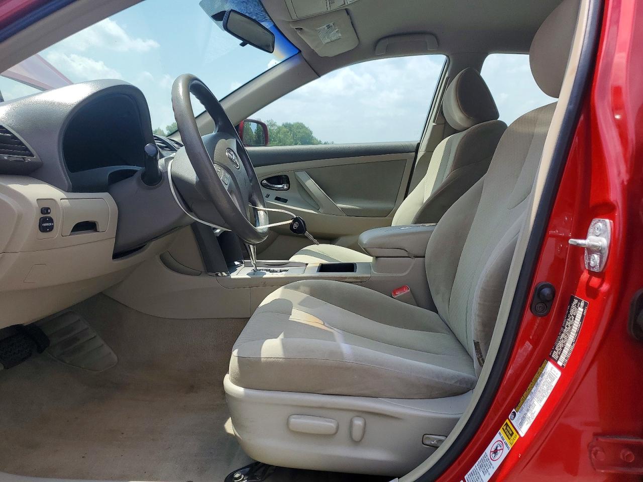 2007 Toyota Camry Le Red vin: 4T1BE46K77U111184