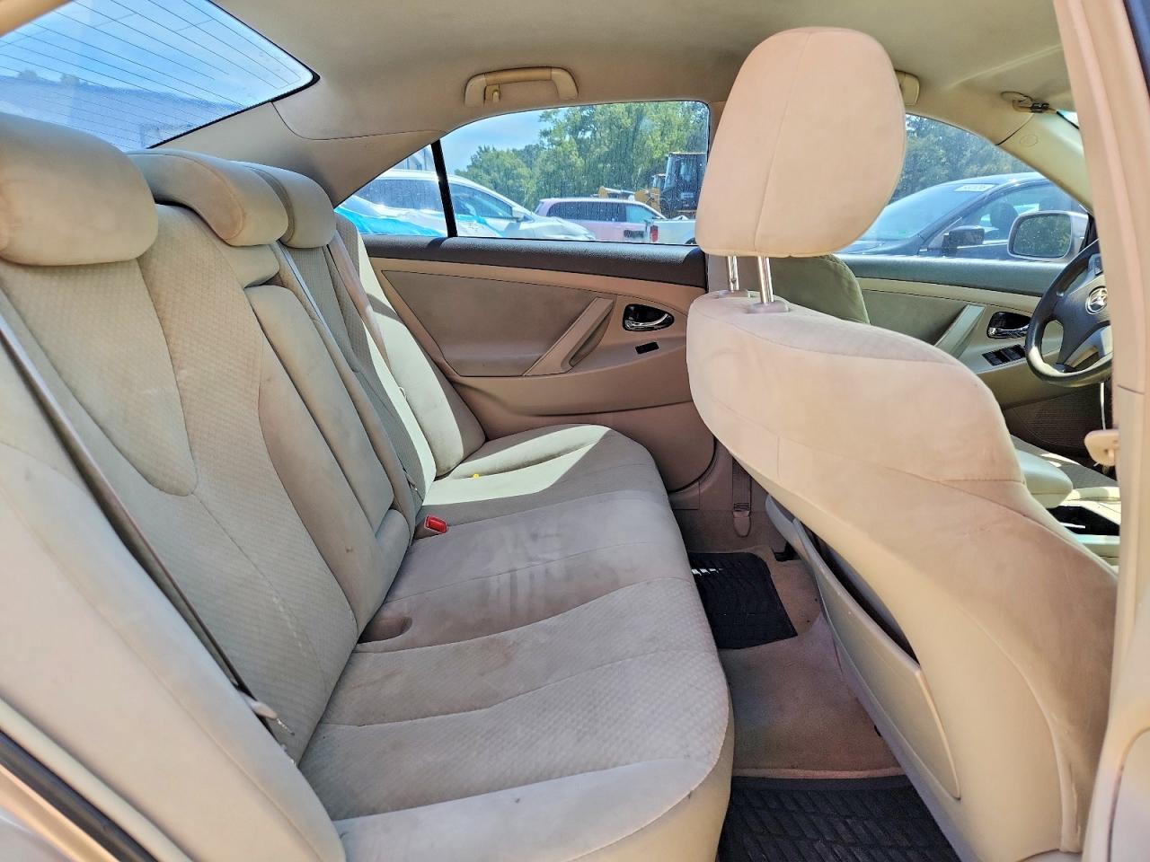 2007 Toyota Camry Ce Silver vin: 4T1BE46K77U134013