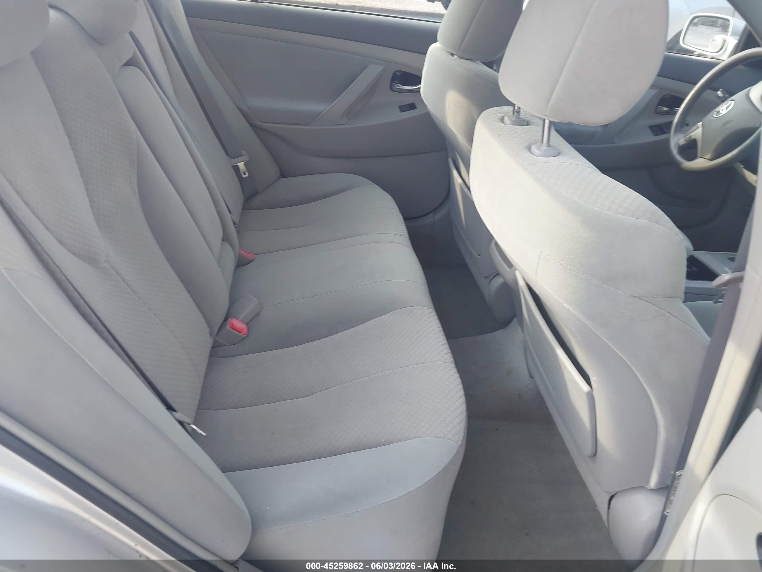 2007 Toyota Camry Ce Silver vin: 4T1BE46K77U178674
