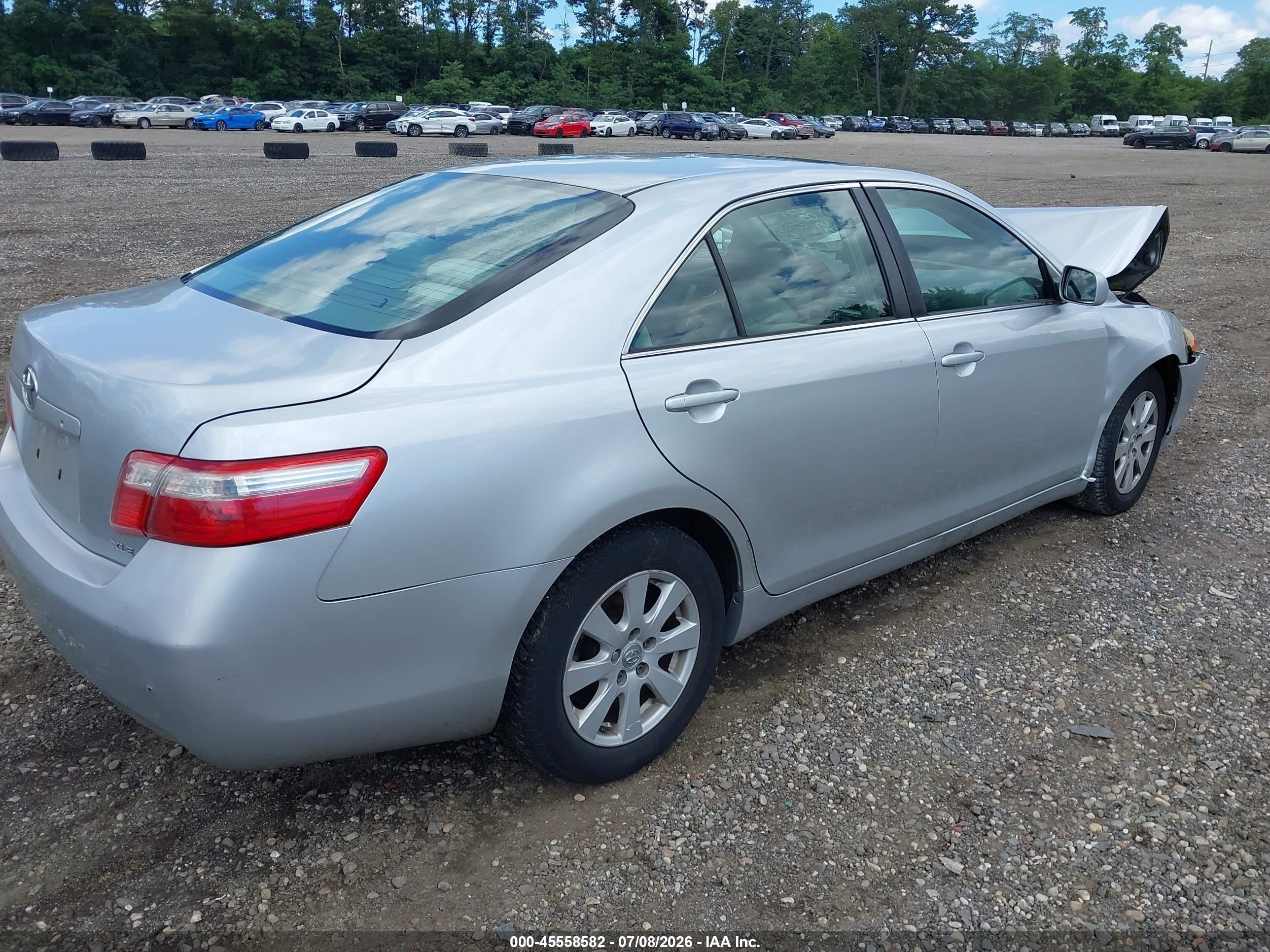 2007 Toyota Camry Xle Серебряный vin: 4T1BE46K77U179078