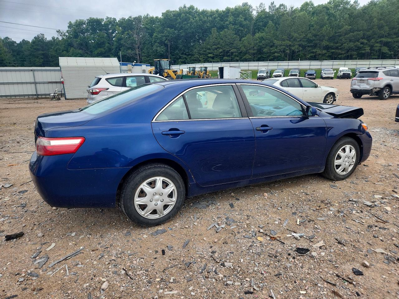 2007 Toyota Camry Le Blue vin: 4T1BE46K77U189559