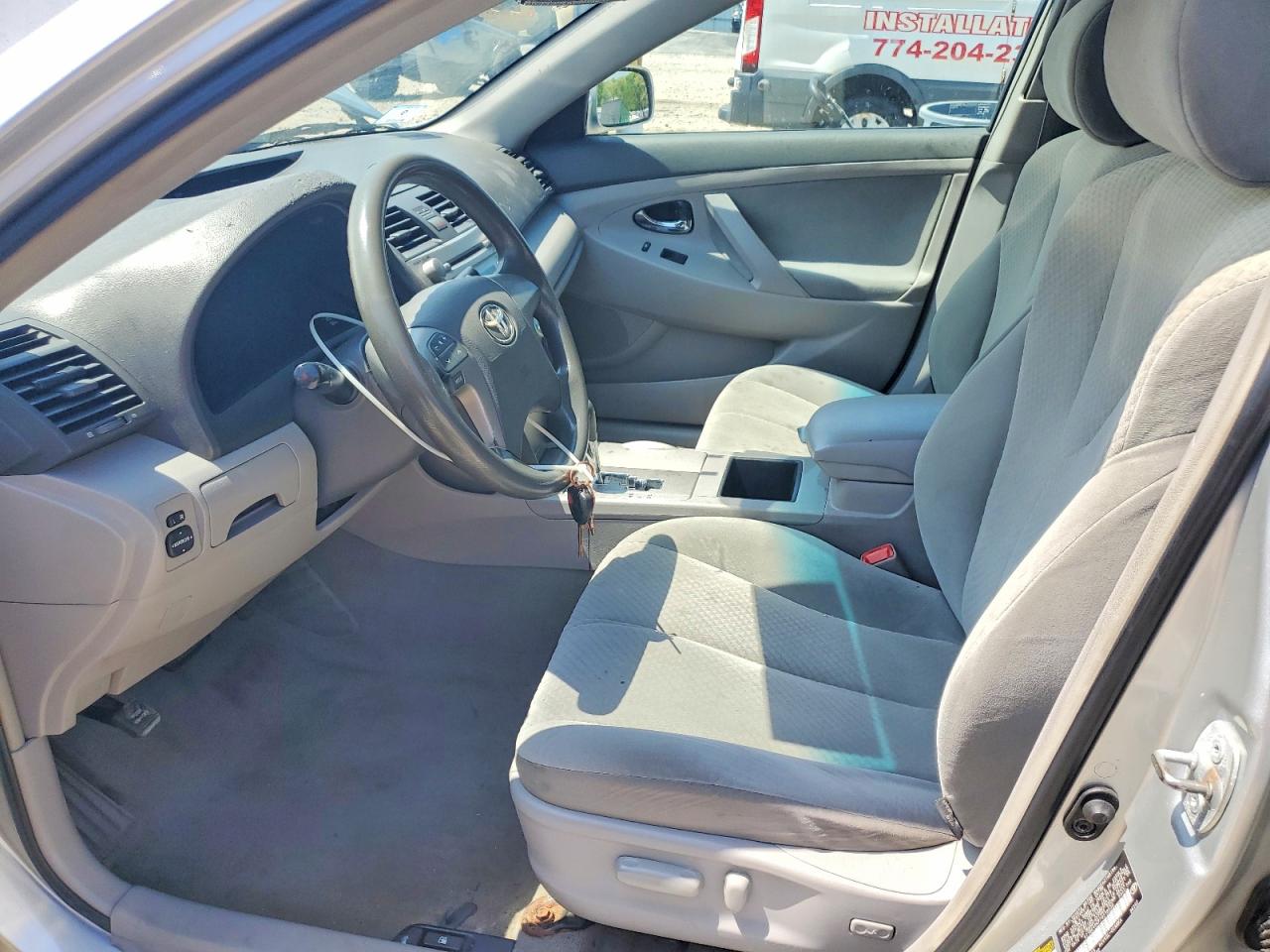 2007 Toyota Camry Le Automatic Silver vin: 4T1BE46K77U518230