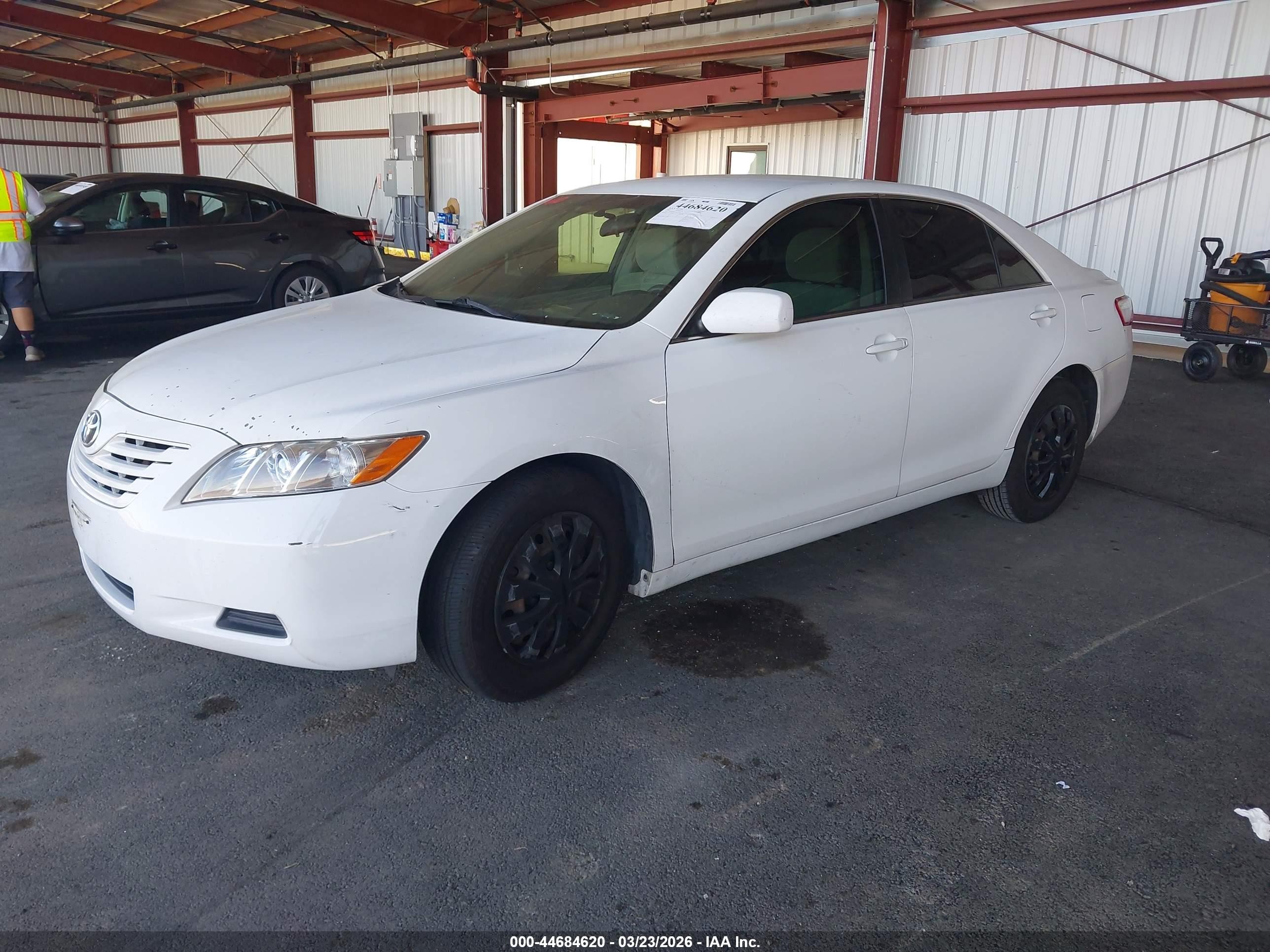 2007 Toyota Camry Le White vin: 4T1BE46K77U557352