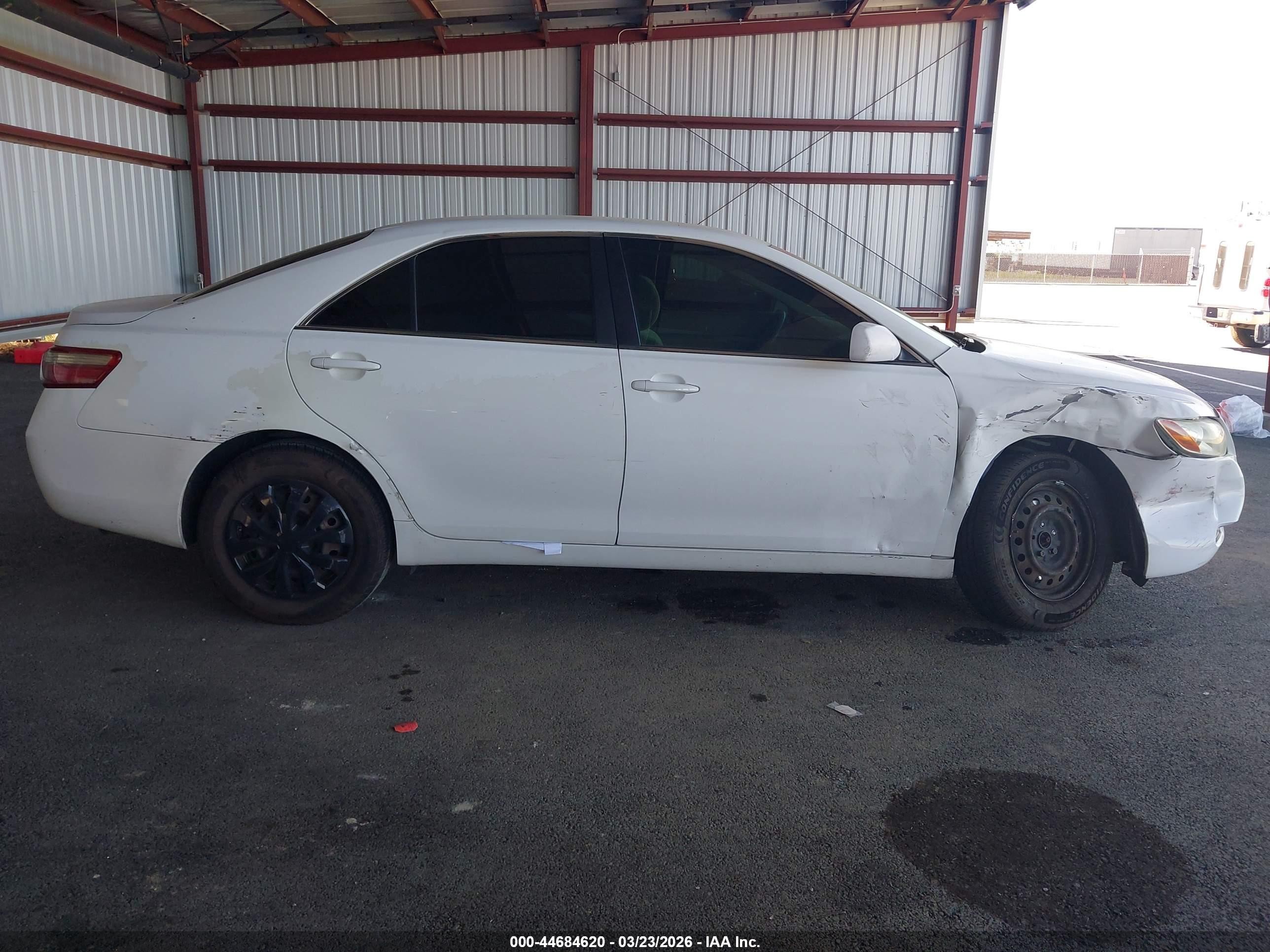 2007 Toyota Camry Le White vin: 4T1BE46K77U557352