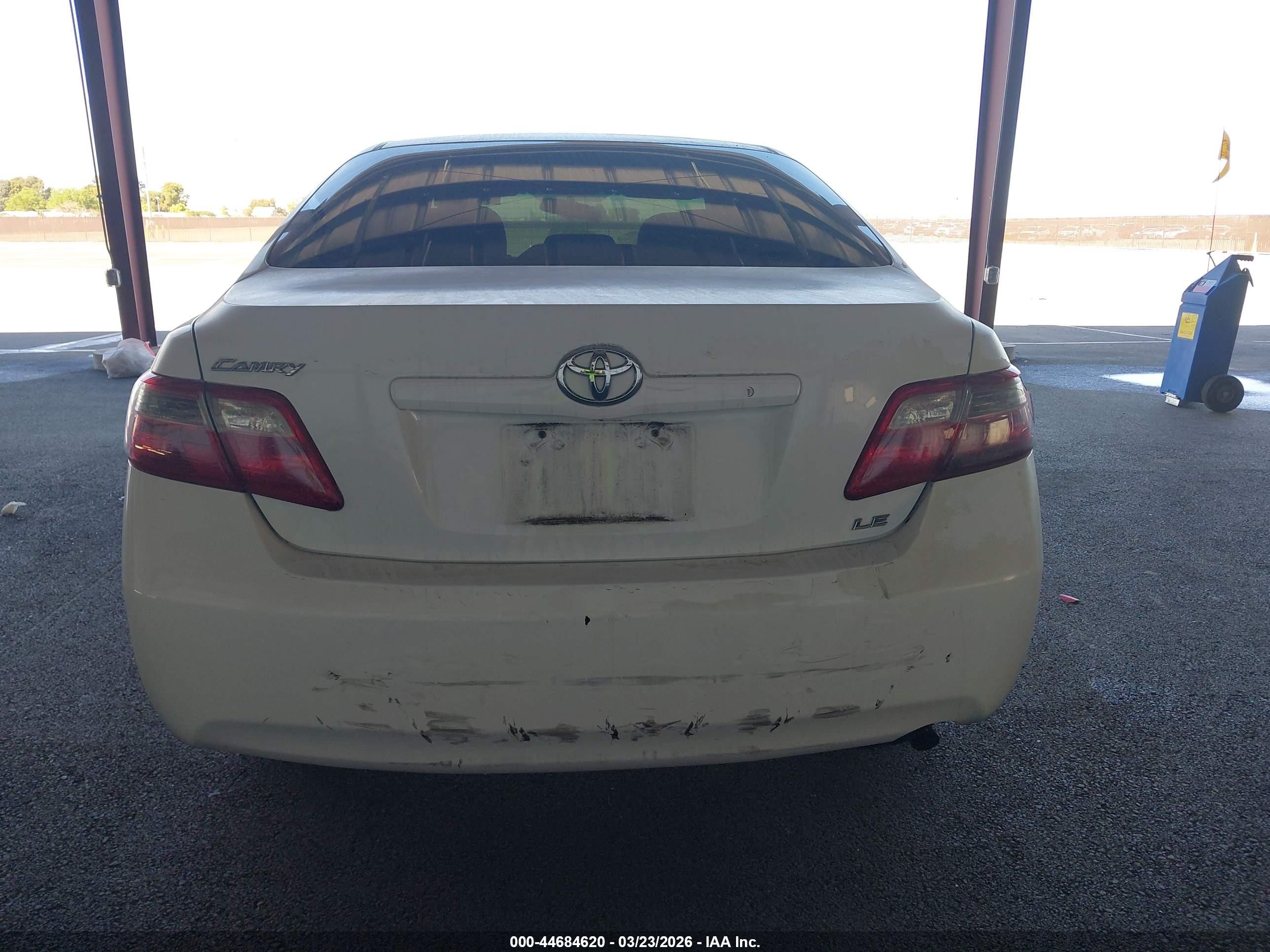 2007 Toyota Camry Le White vin: 4T1BE46K77U557352