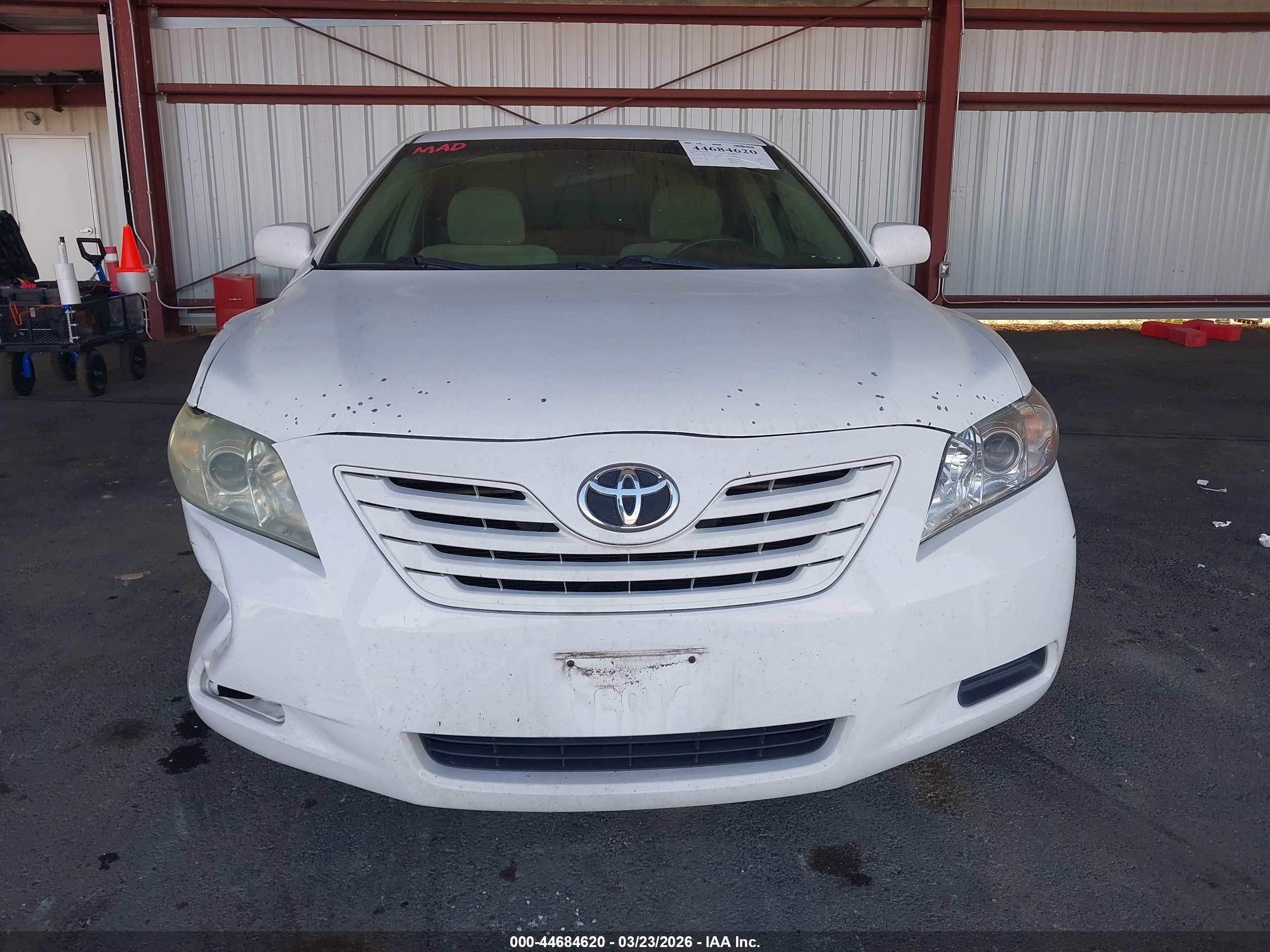 2007 Toyota Camry Le White vin: 4T1BE46K77U557352