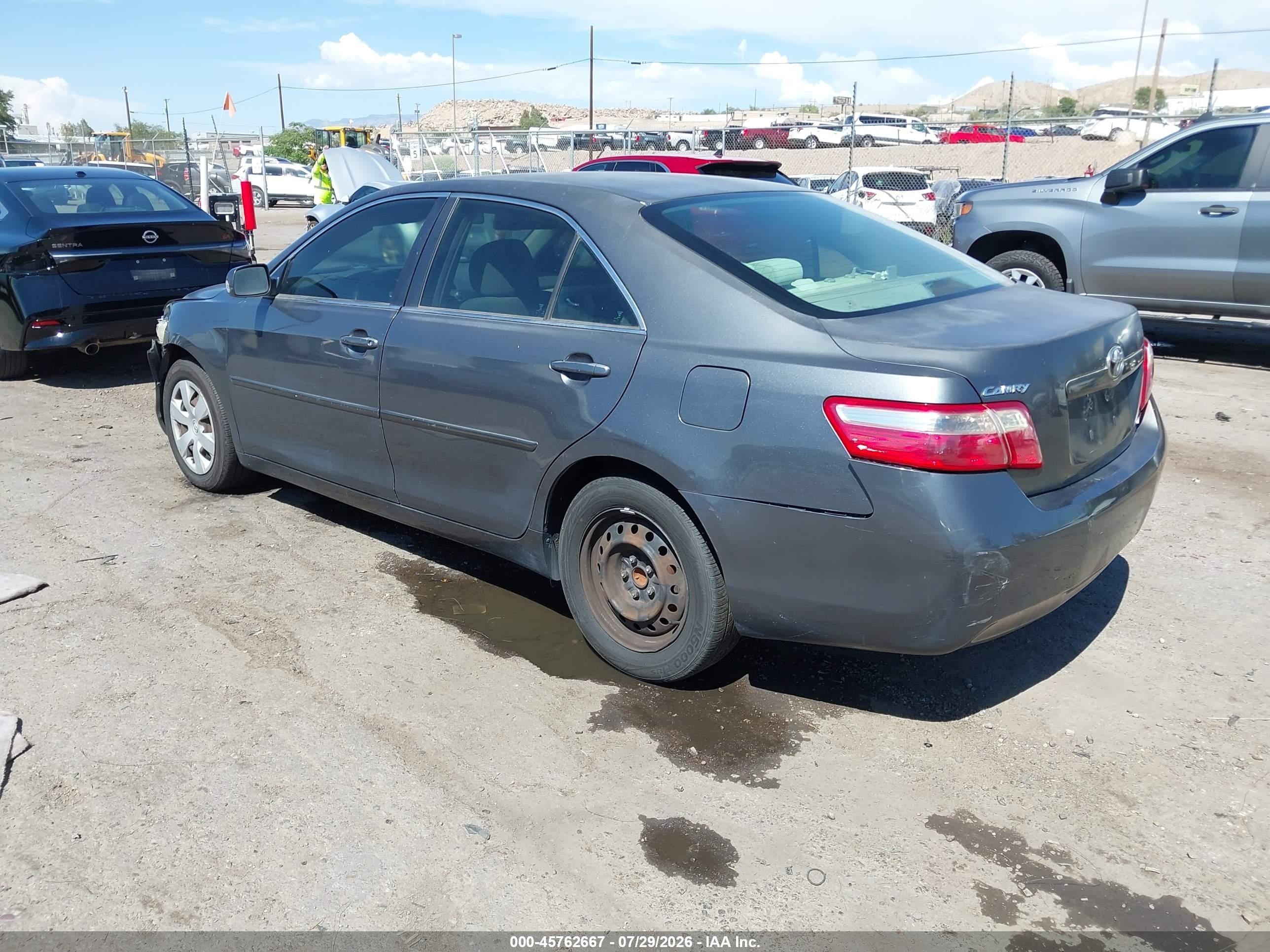 2007 Toyota Camry Le Gray vin: 4T1BE46K77U569288