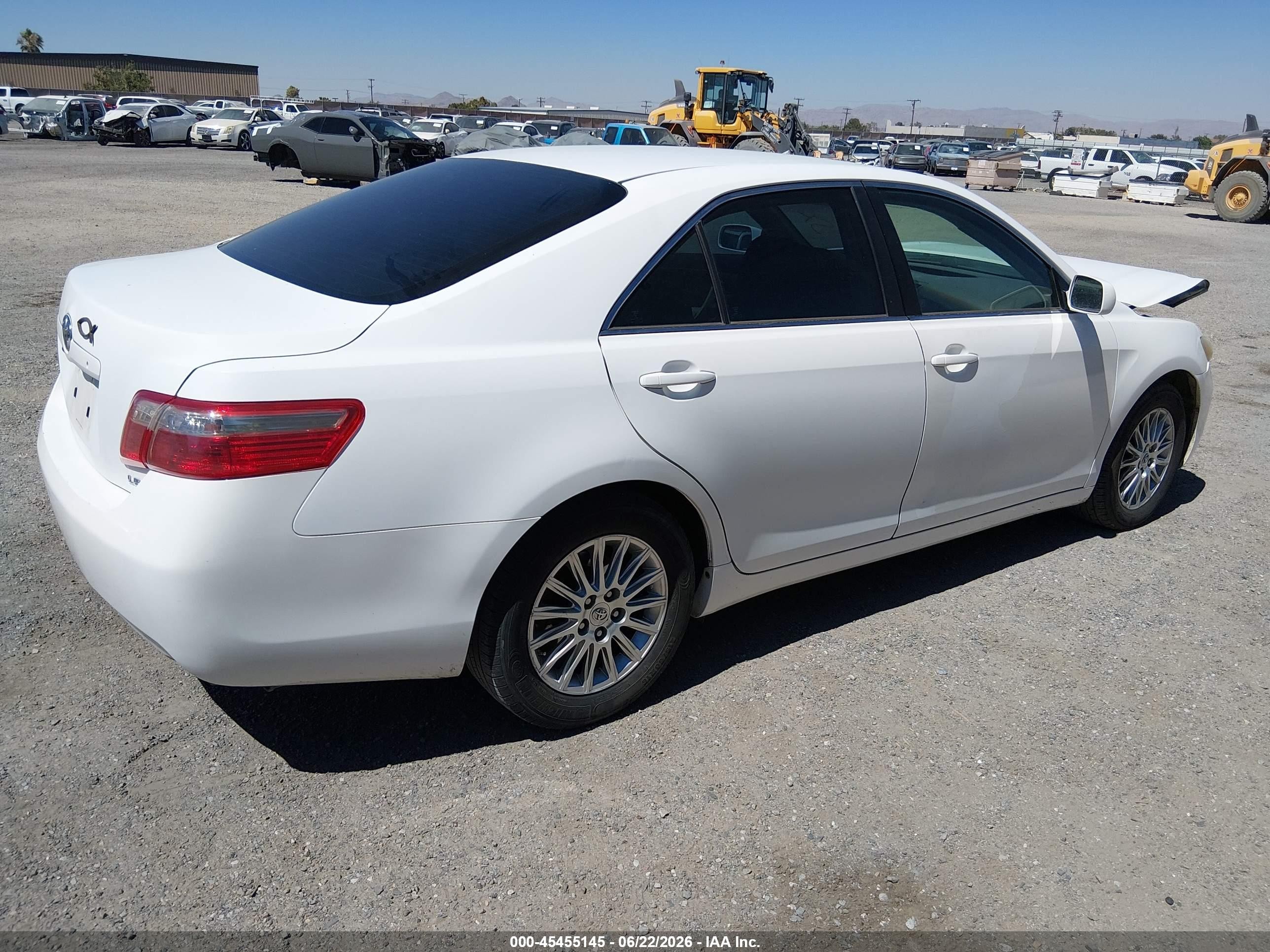 2007 Toyota Camry Le White vin: 4T1BE46K77U576581