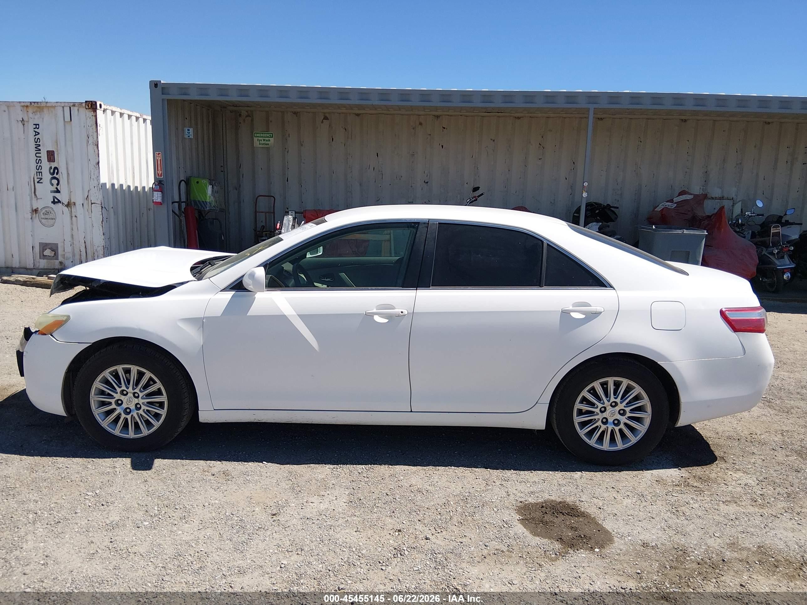 2007 Toyota Camry Le White vin: 4T1BE46K77U576581