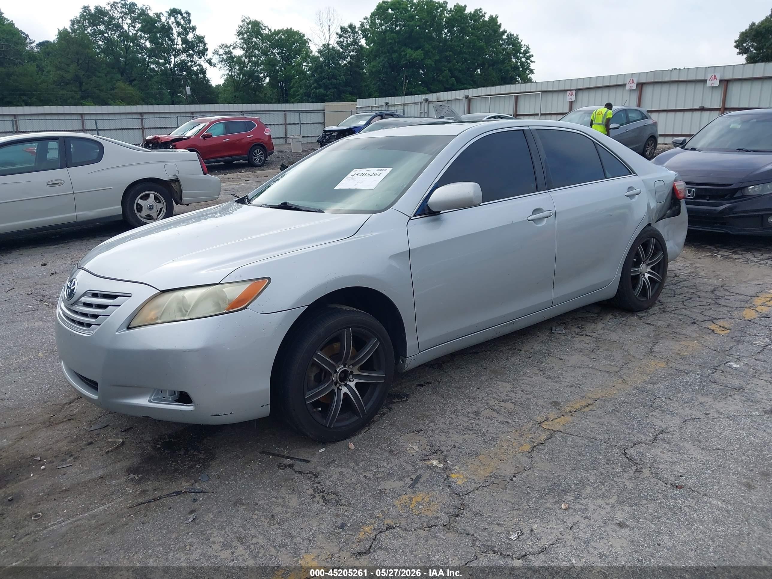 2007 Toyota Camry Le Silver vin: 4T1BE46K77U584972