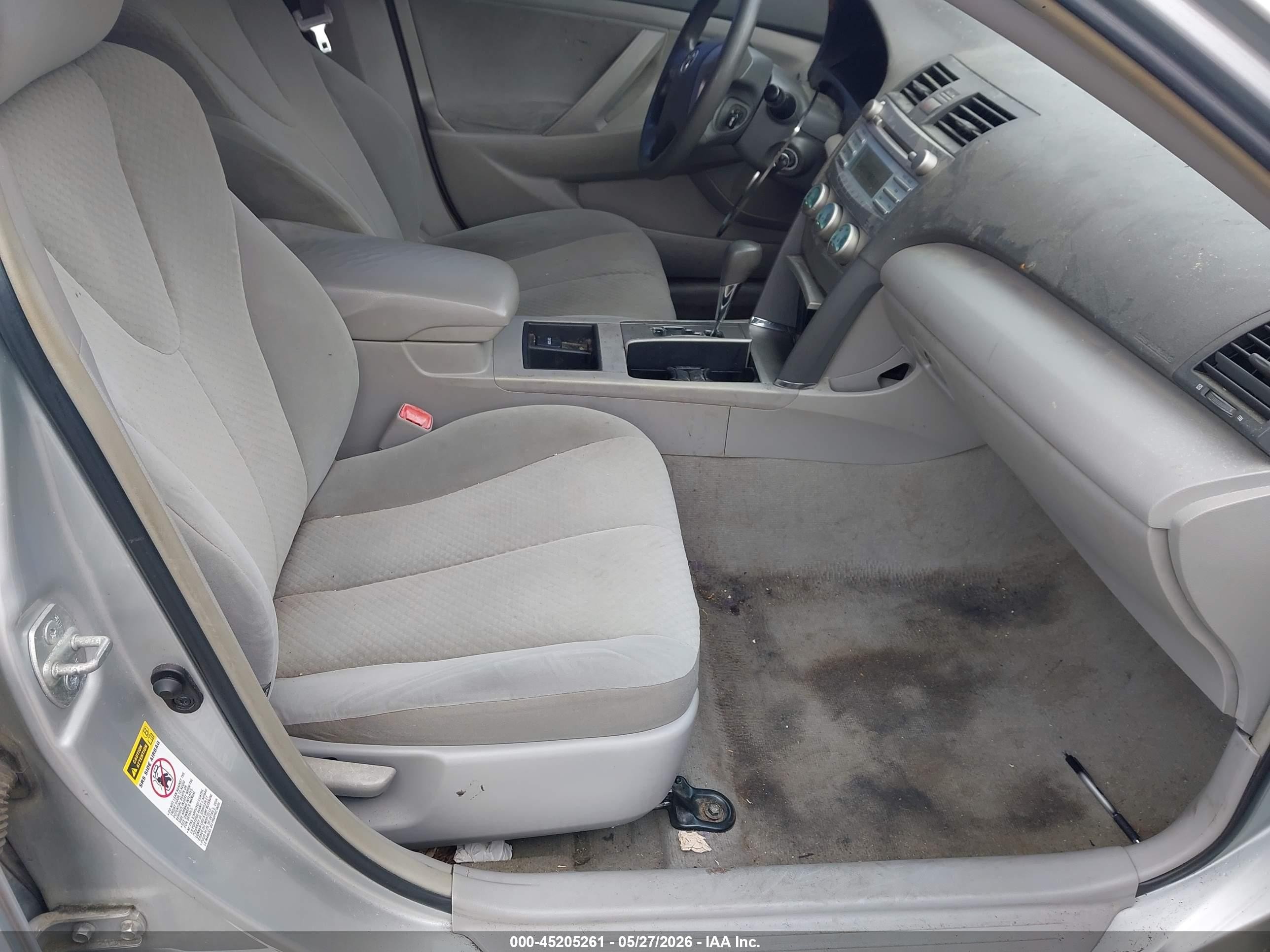2007 Toyota Camry Le Silver vin: 4T1BE46K77U584972