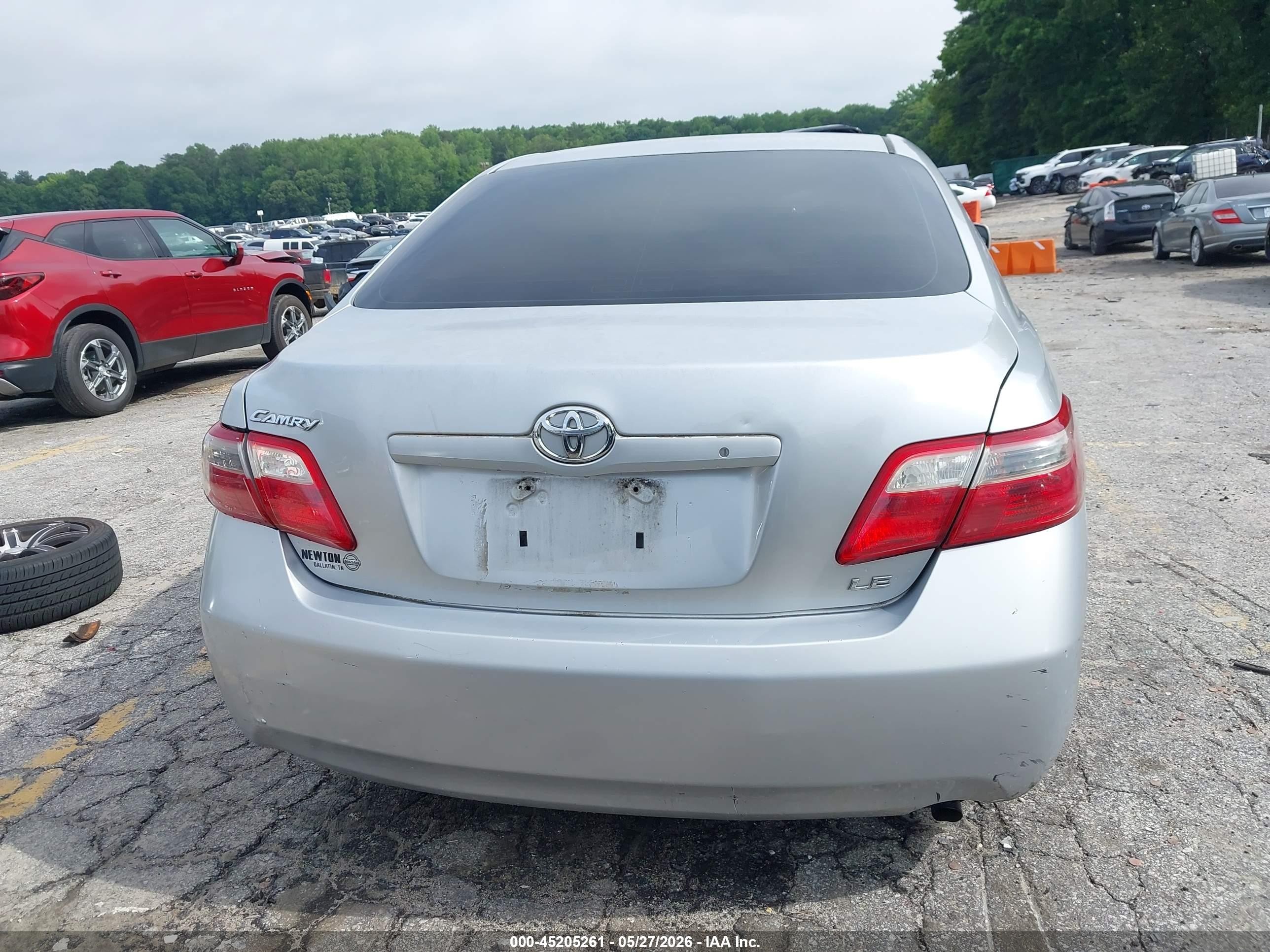2007 Toyota Camry Le Silver vin: 4T1BE46K77U584972