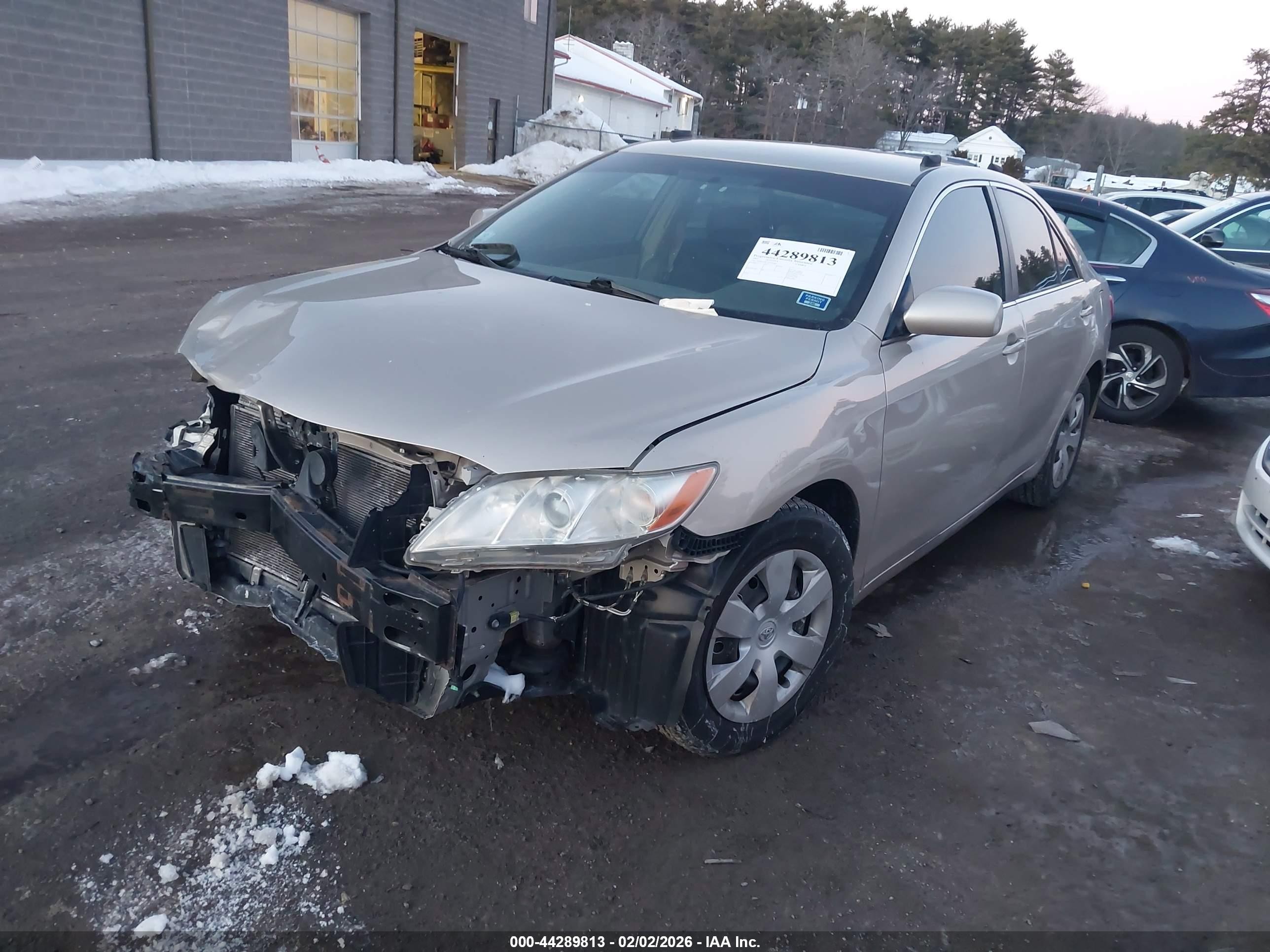 2007 Toyota Camry Le Gold vin: 4T1BE46K77U591064