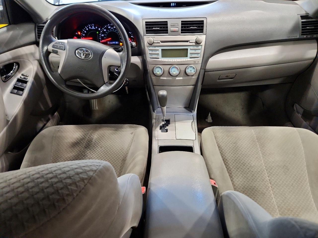 2007 Toyota Camry Le Gray vin: 4T1BE46K77U642739