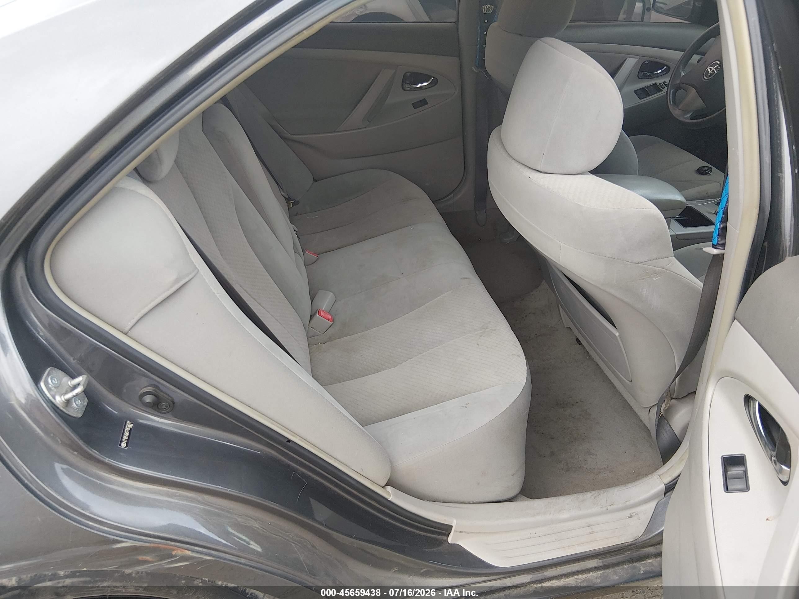 2007 Toyota Camry Le Gray vin: 4T1BE46K77U656270