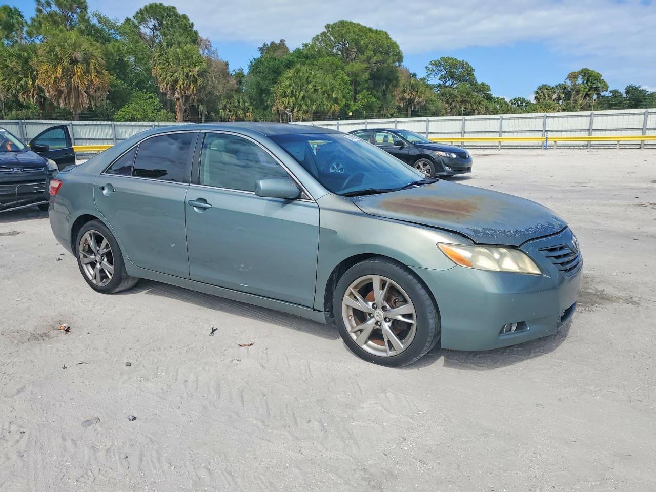 2007 Toyota Camry Le Blue vin: 4T1BE46K77U658696