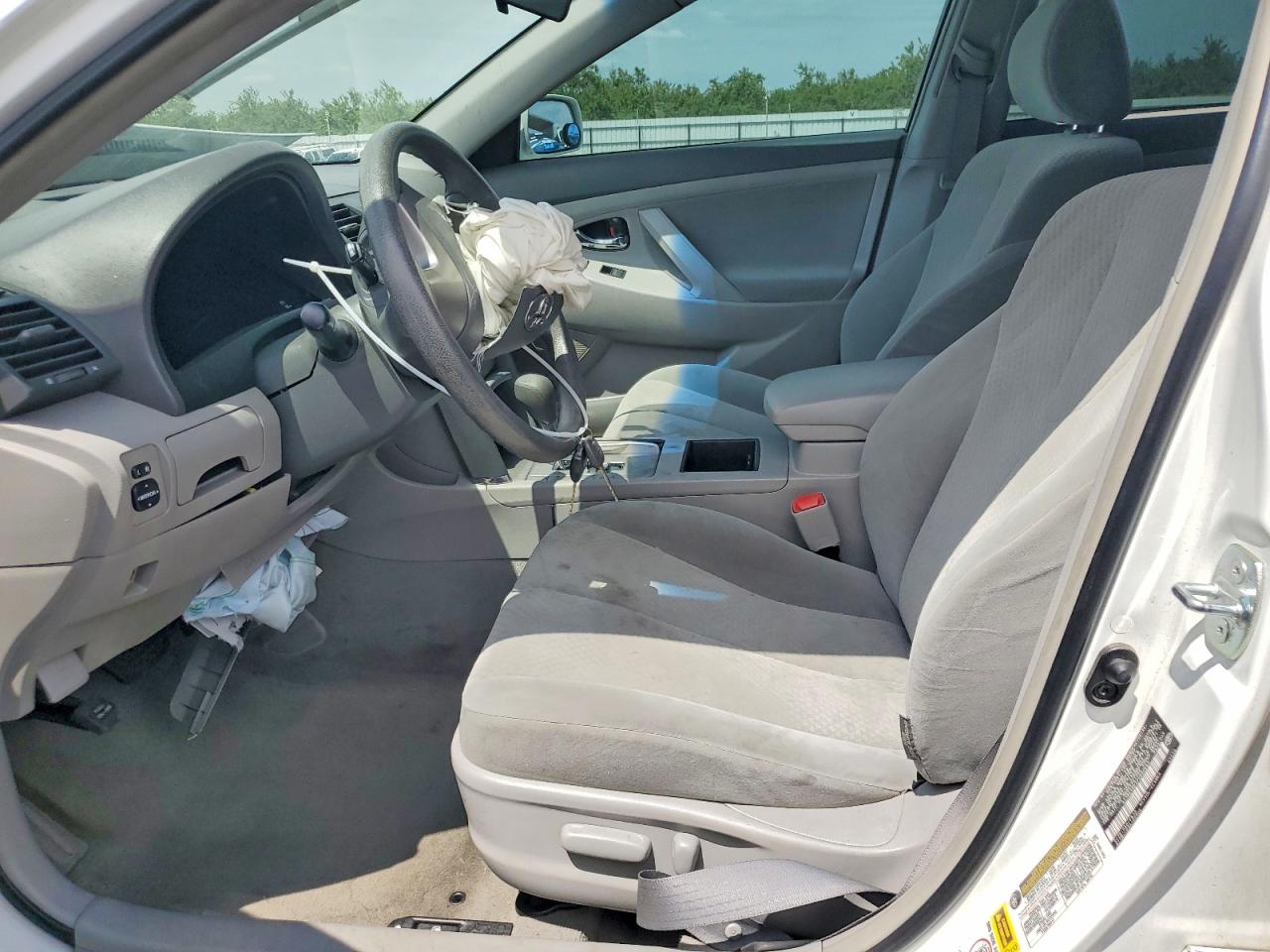 2007 Toyota Camry Le White vin: 4T1BE46K77U660643