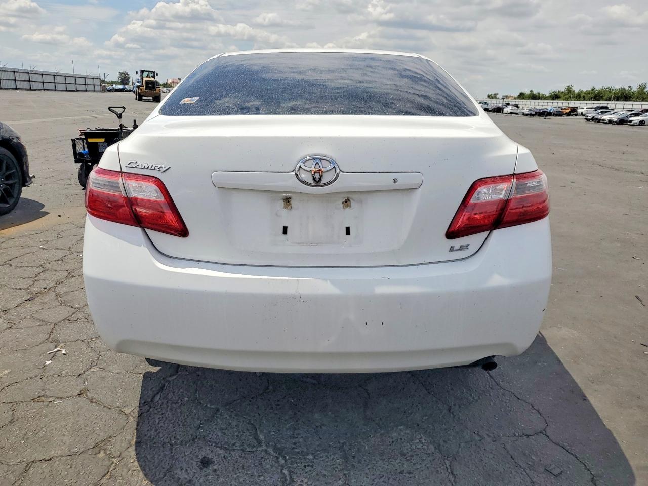 2007 Toyota Camry Le White vin: 4T1BE46K77U660643