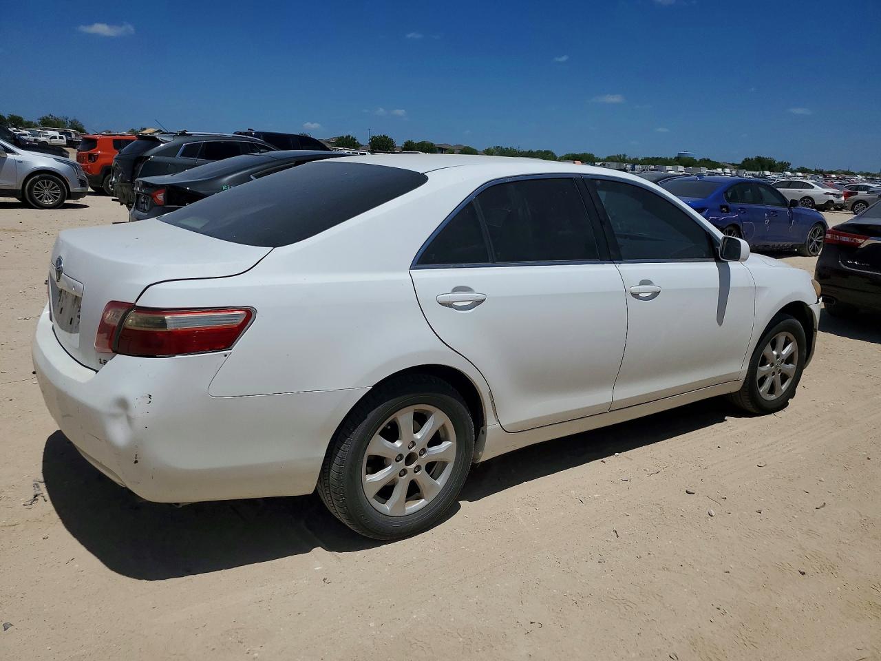 2007 Toyota Camry Le White vin: 4T1BE46K77U712241