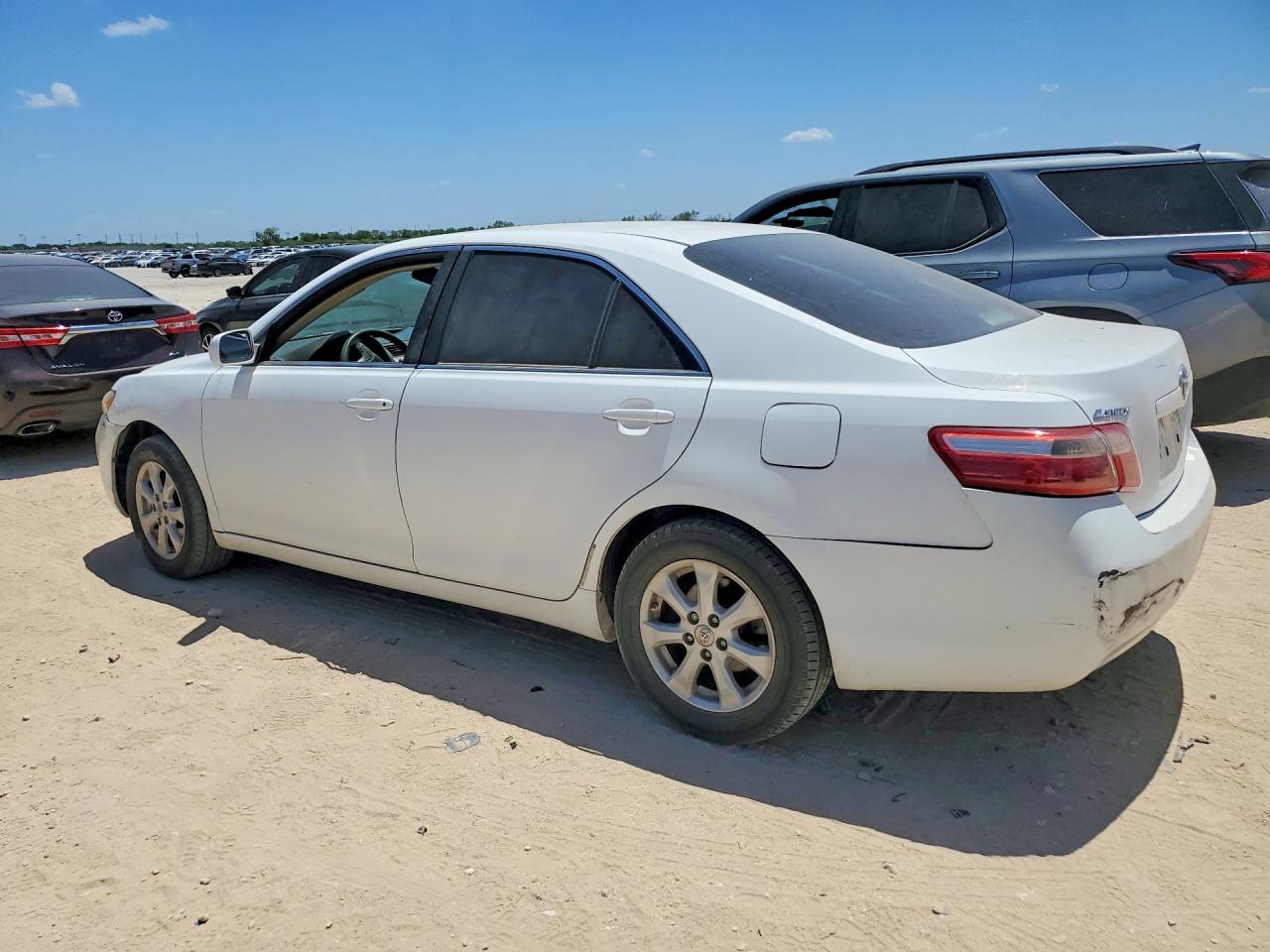 2007 Toyota Camry Le White vin: 4T1BE46K77U712241