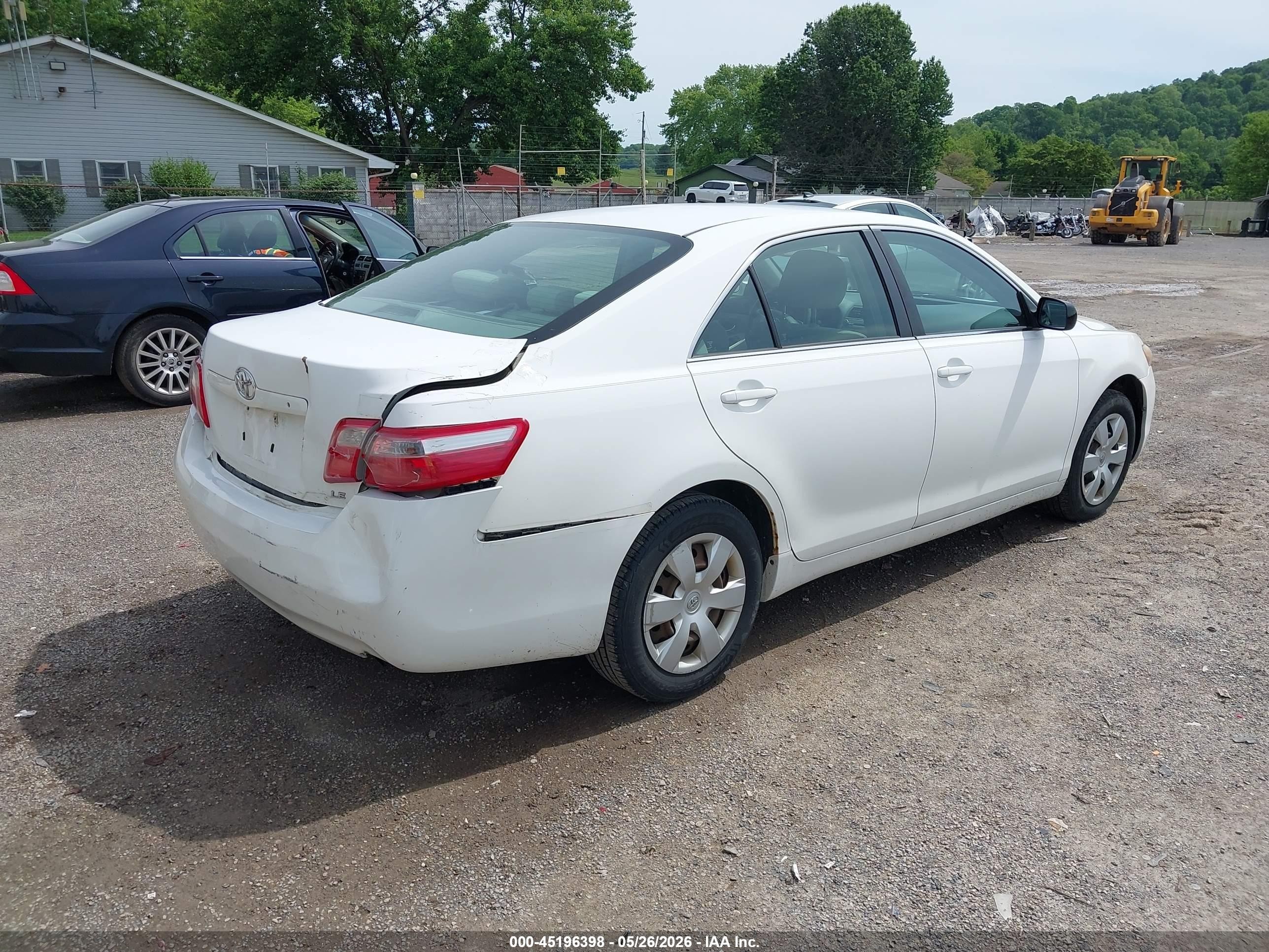 2007 Toyota Camry Le White vin: 4T1BE46K77U716693