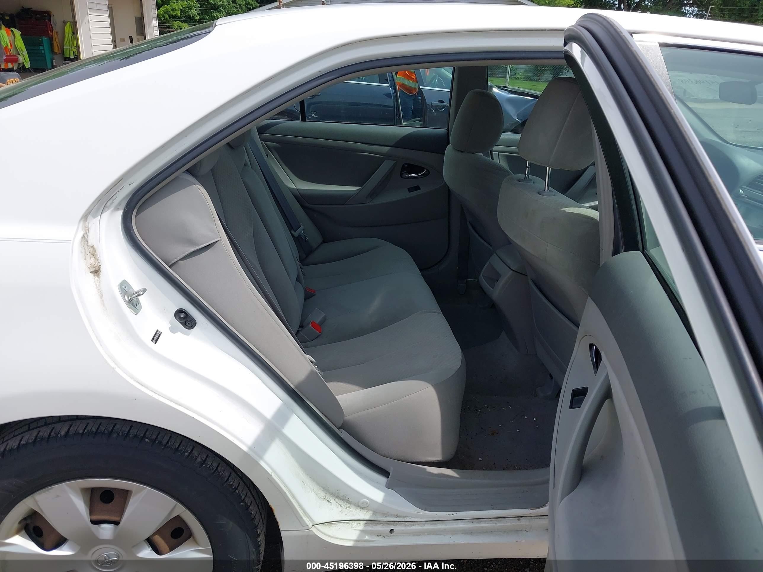 2007 Toyota Camry Le White vin: 4T1BE46K77U716693