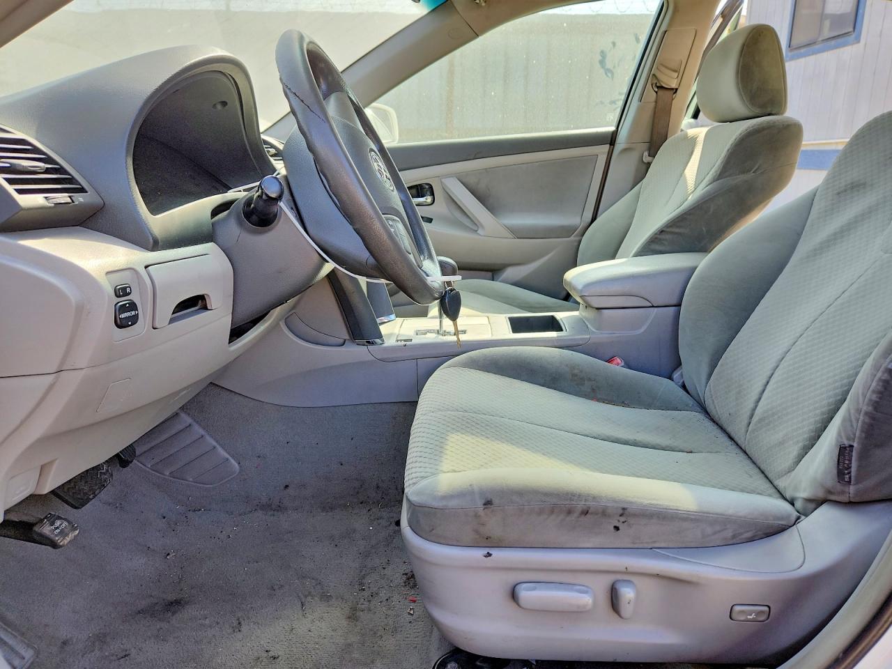 2007 Toyota Camry Le White vin: 4T1BE46K77U719478