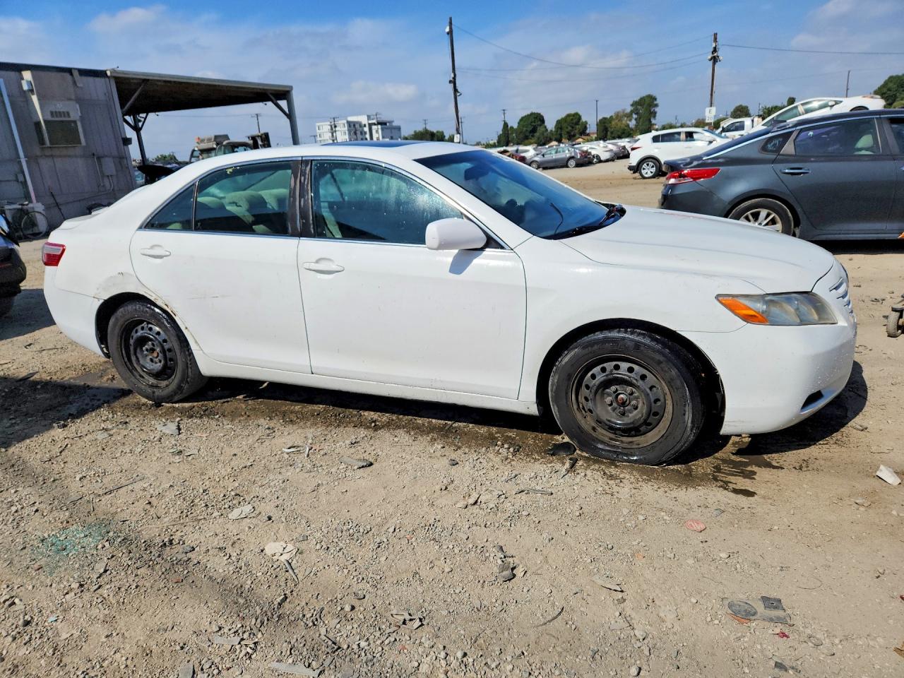 2007 Toyota Camry Le White vin: 4T1BE46K77U719478