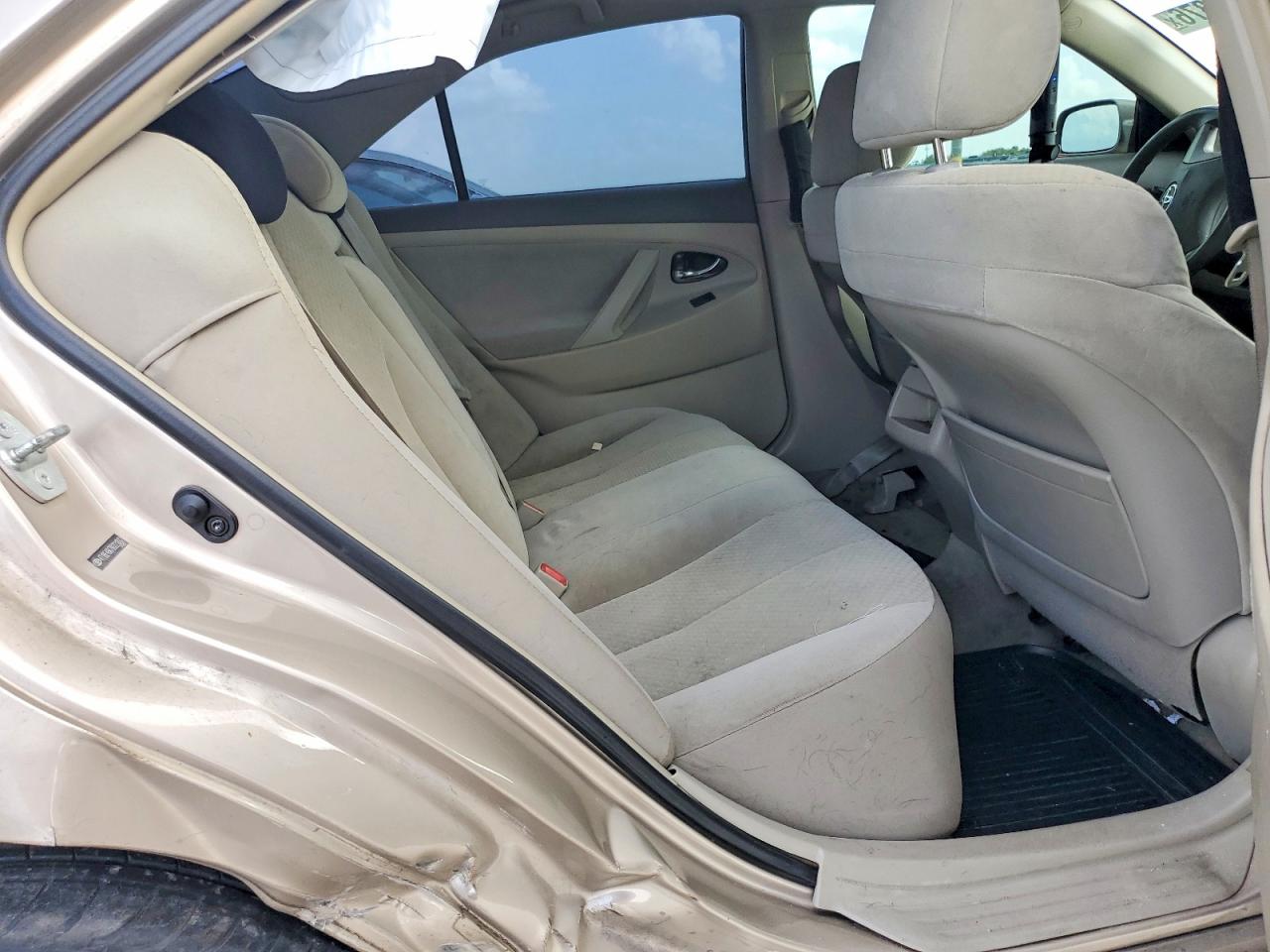 2008 Toyota Camry Base Tan vin: 4T1BE46K78U221802